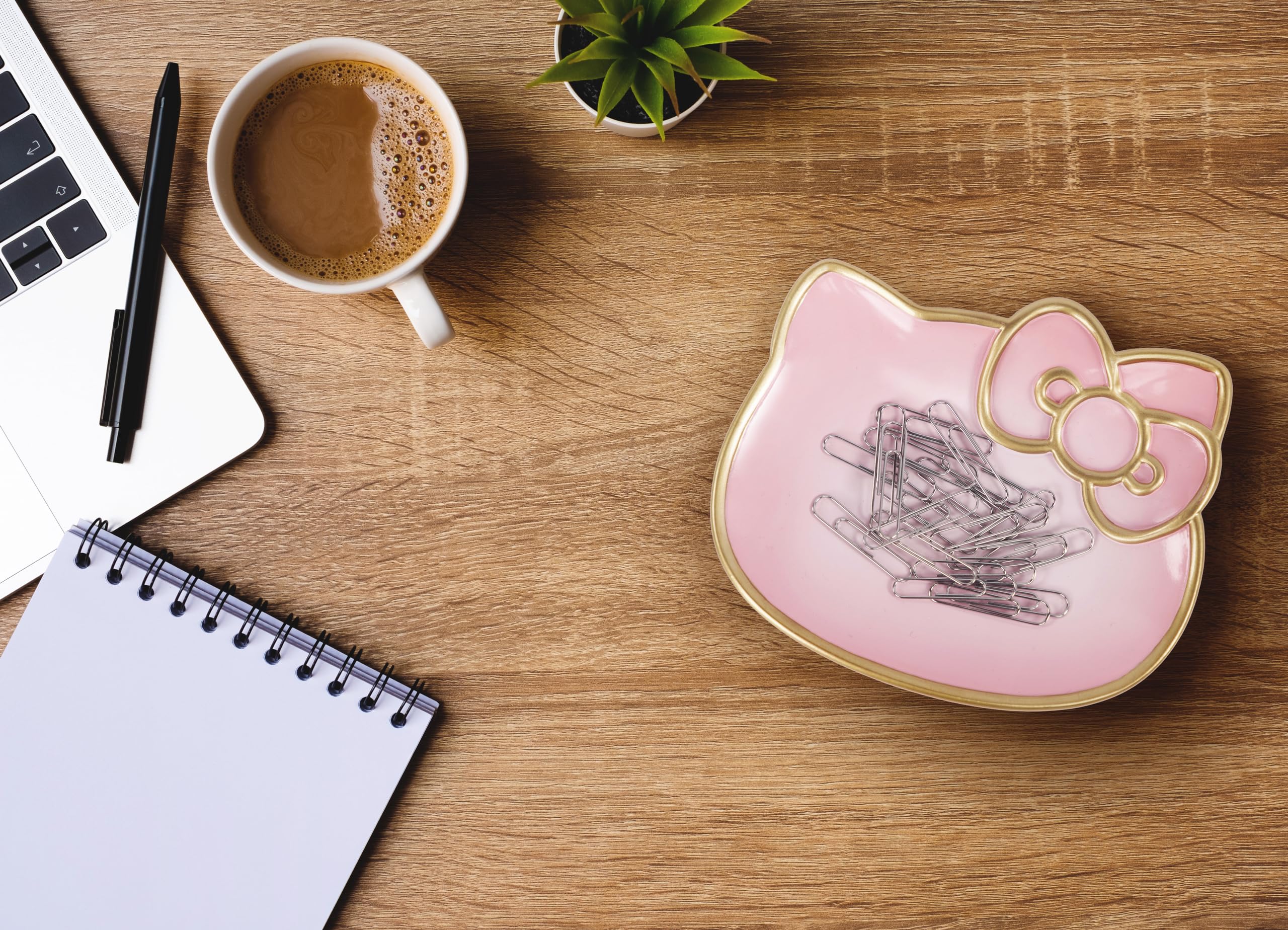 Hello Kitty Soap Dish - Pink Resin Bathroom Organizer for Jewelry & Sponges