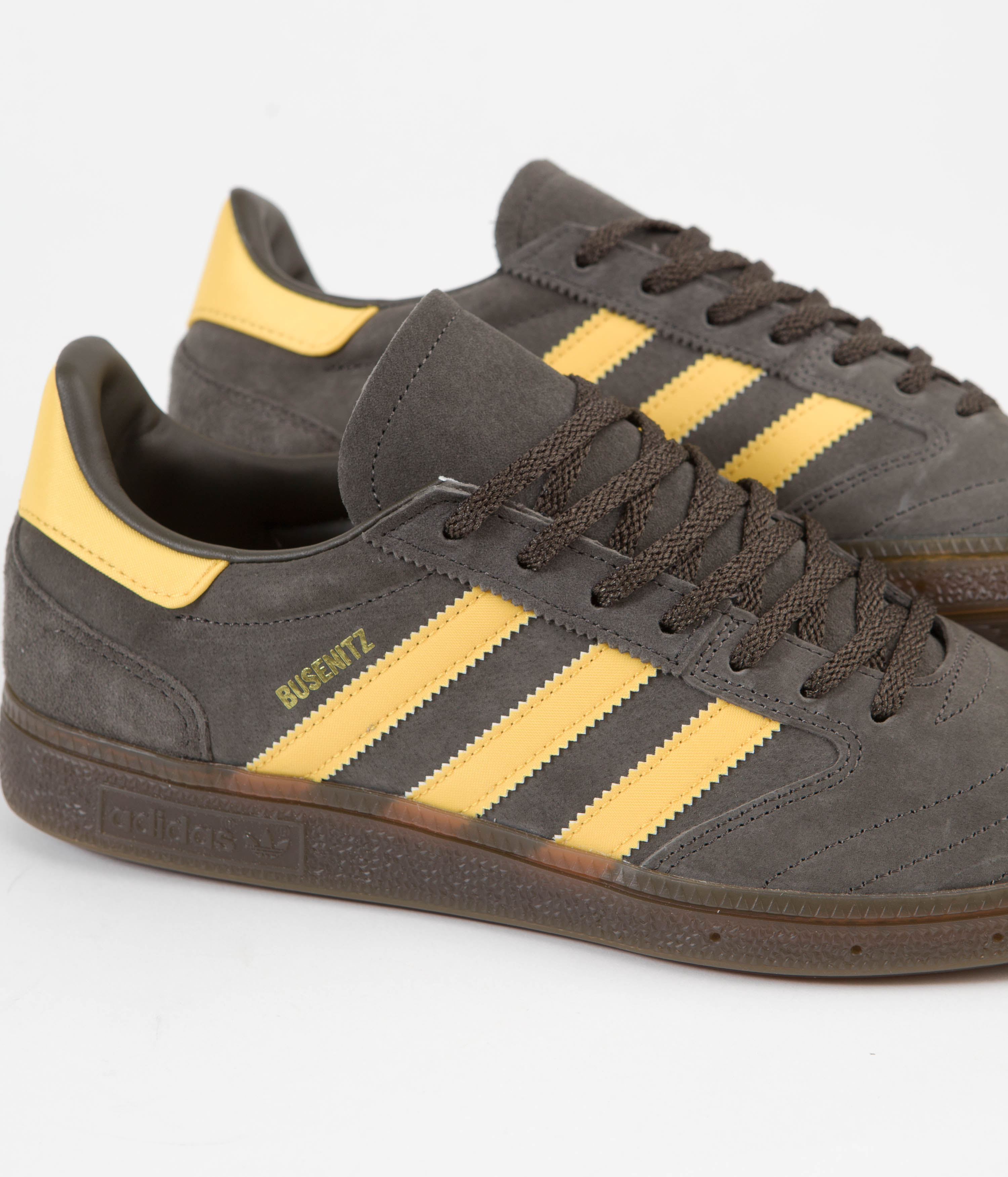 Adidas Busenitz Vintage Sneakers - Shadow Olive, Bold Gold & Gum5 - Classic Skateboarding Shoes for Men & Women - Perfect for Streetwear & Casual Fashion