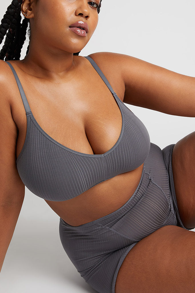 Comfortable Whipped Non-Wire Bra in Graphite - Soft Support for Yoga, Lounge & Everyday Wear