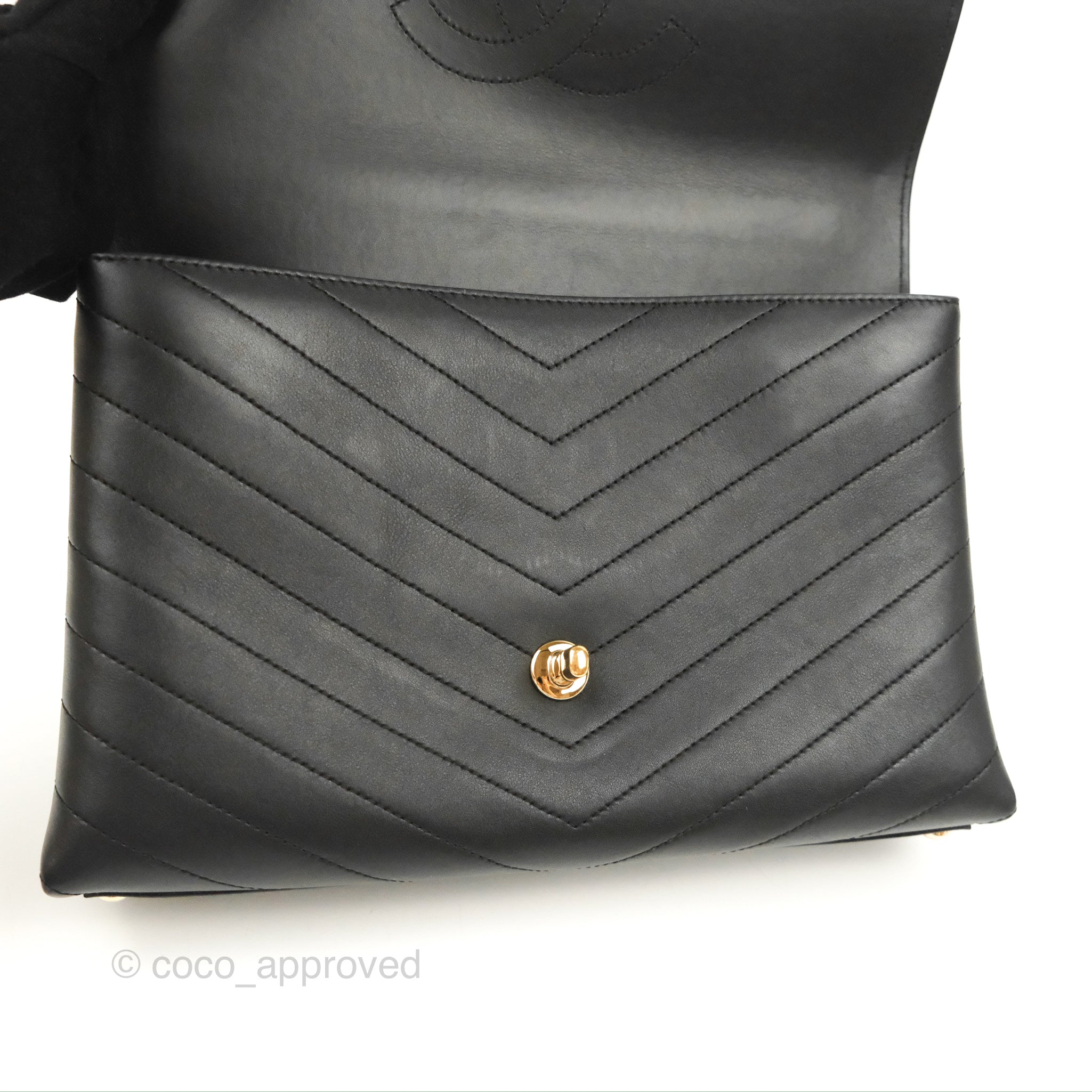 Chanel Chevron Stitched Coco Flap Bag in Black Calfskin with Gold Hardware - Luxury Crossbody Purse for Women, Perfect for Evening Events & Date Nights