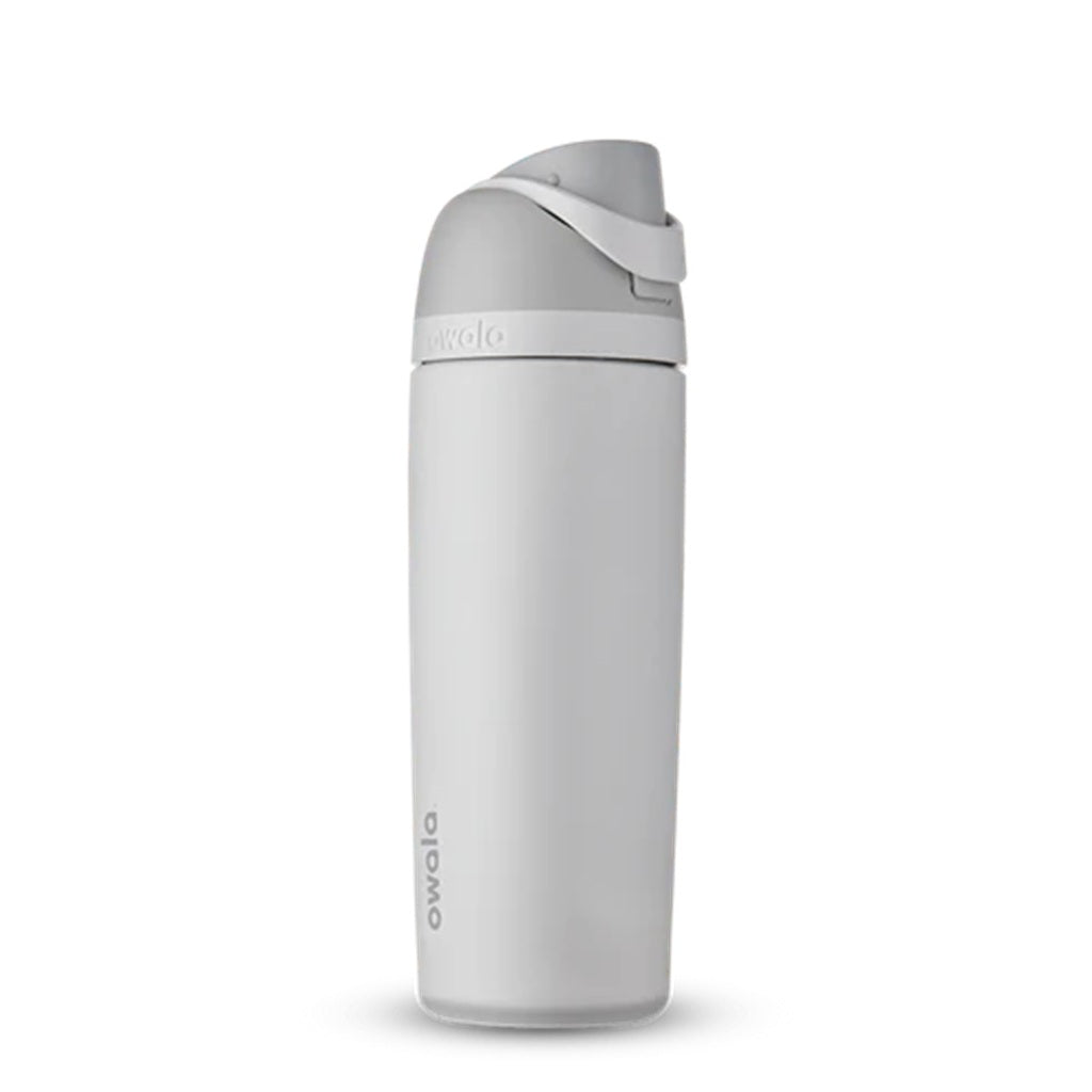 Owala FreeSip 24oz Stainless Steel Insulated Water Bottle with Straw - Leakproof, BPA-Free, Keeps Drinks Cold 24Hrs/Hot 12Hrs - Perfect for Gym, Hiking & Outdoor Activities (Shy Marshmallow White)