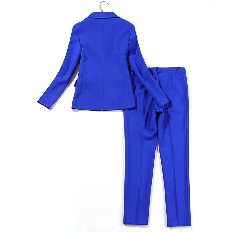 Stylish Women's Blogger Pantsuit - Trendy Office Wear & Casual Outfit for Social Media Influencers