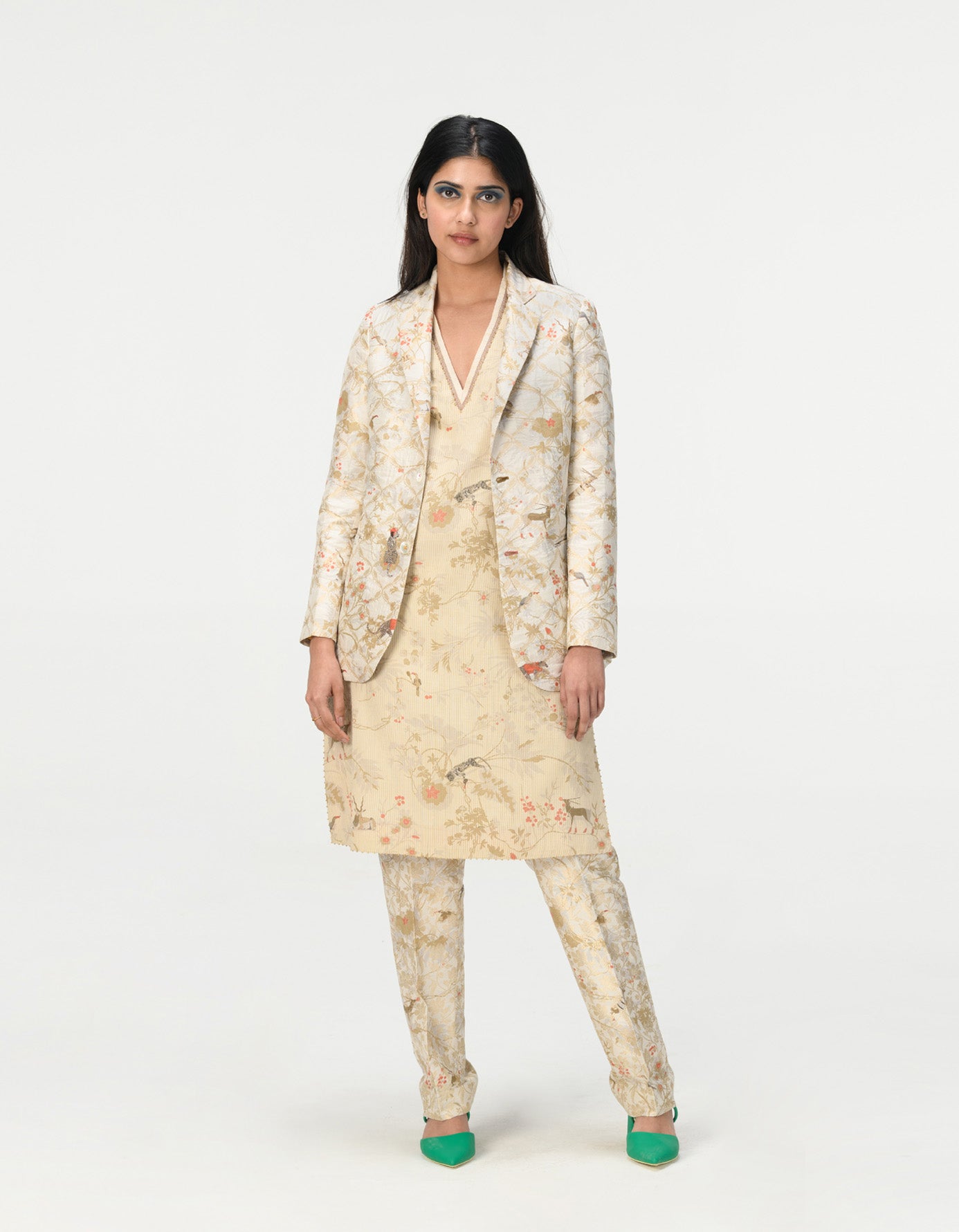 Rana Blazer Silk Brocade Ivory - Elegant Women's Formal Jacket for Office Wear, Evening Events & Special Occasions