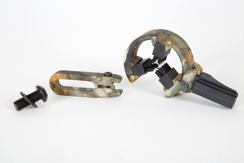 Brush Capture Arrow Rest - Camo Hunting Accessory for Compound Bows | Precision Bow Hunting Gear by General | Ideal for Target Practice & Field Hunting