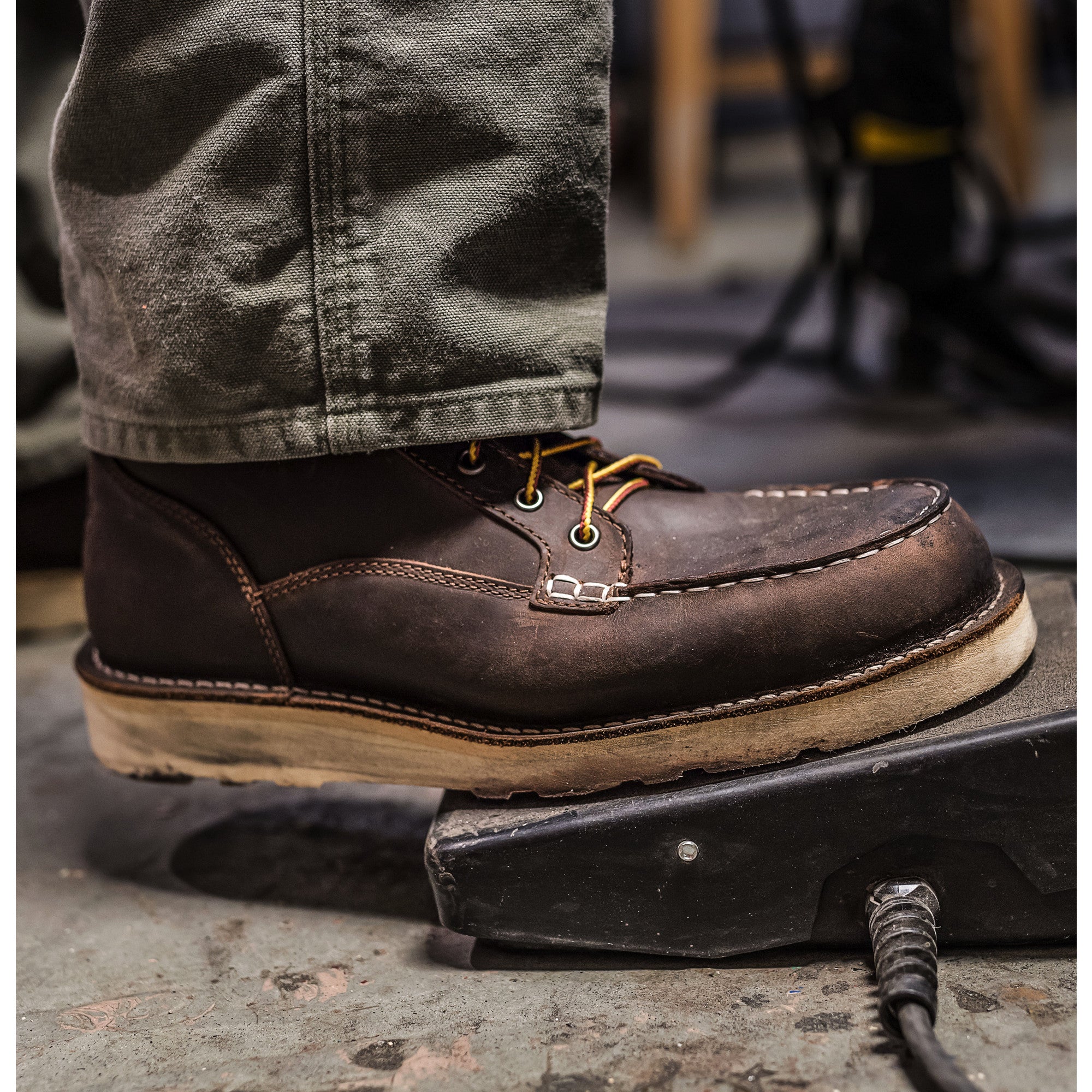 Danner Men's Bull Run Moc Toe 6