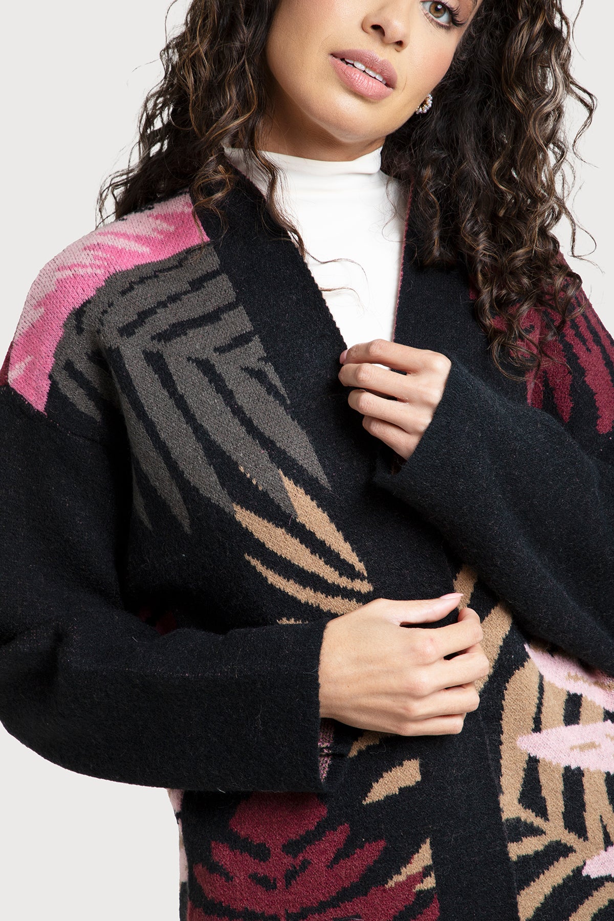 Stylish Tropical Leaves Print Long Cardigan Sweater for Women - Perfect for Beach Cover-Up, Boho Outfits & Casual Layering