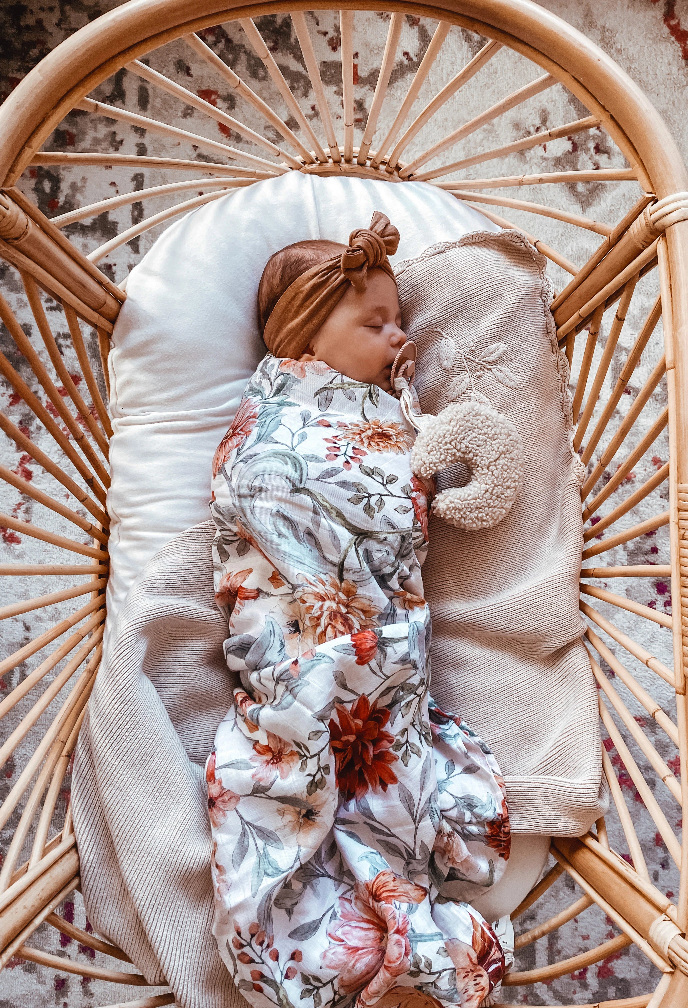 Pop Ya Tot Organic Muslin Swaddle Blanket - Soft & Breathable Baby Wrap for Newborns - Perfect for Swaddling, Nursing Cover & Stroller Blanket - Le Piccadilly Collection