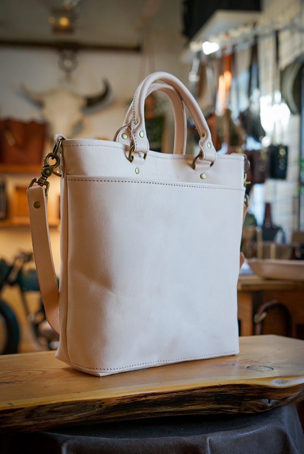 Premium Genuine Leather Handbag for Women - Natural Vegetable Tanned Crossbody Purse - Perfect for Work, Travel & Everyday Use