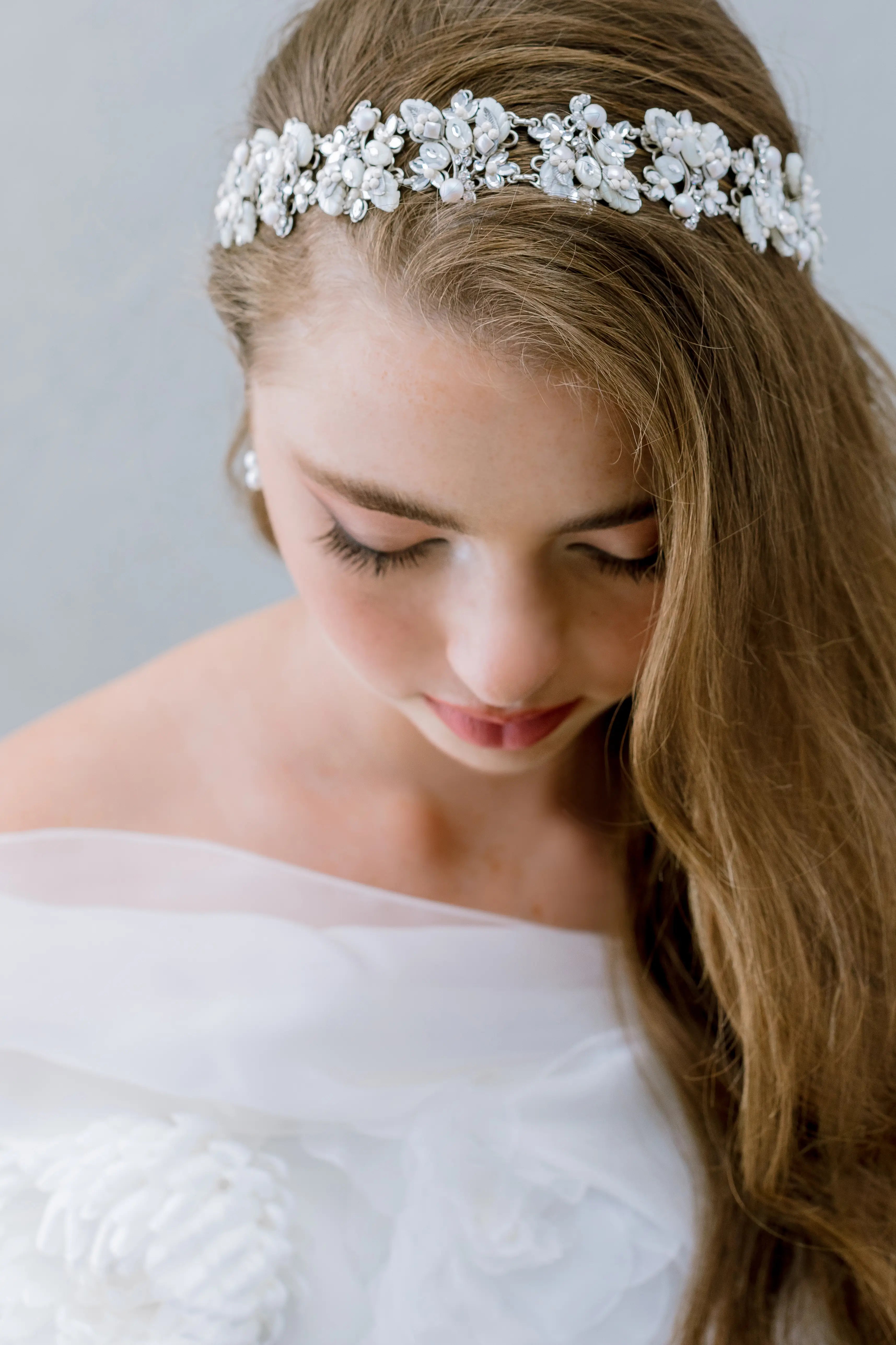 Alva Halo - Stylish & Comfortable Women's Hair Accessory for Everyday Wear, Parties & Special Occasions