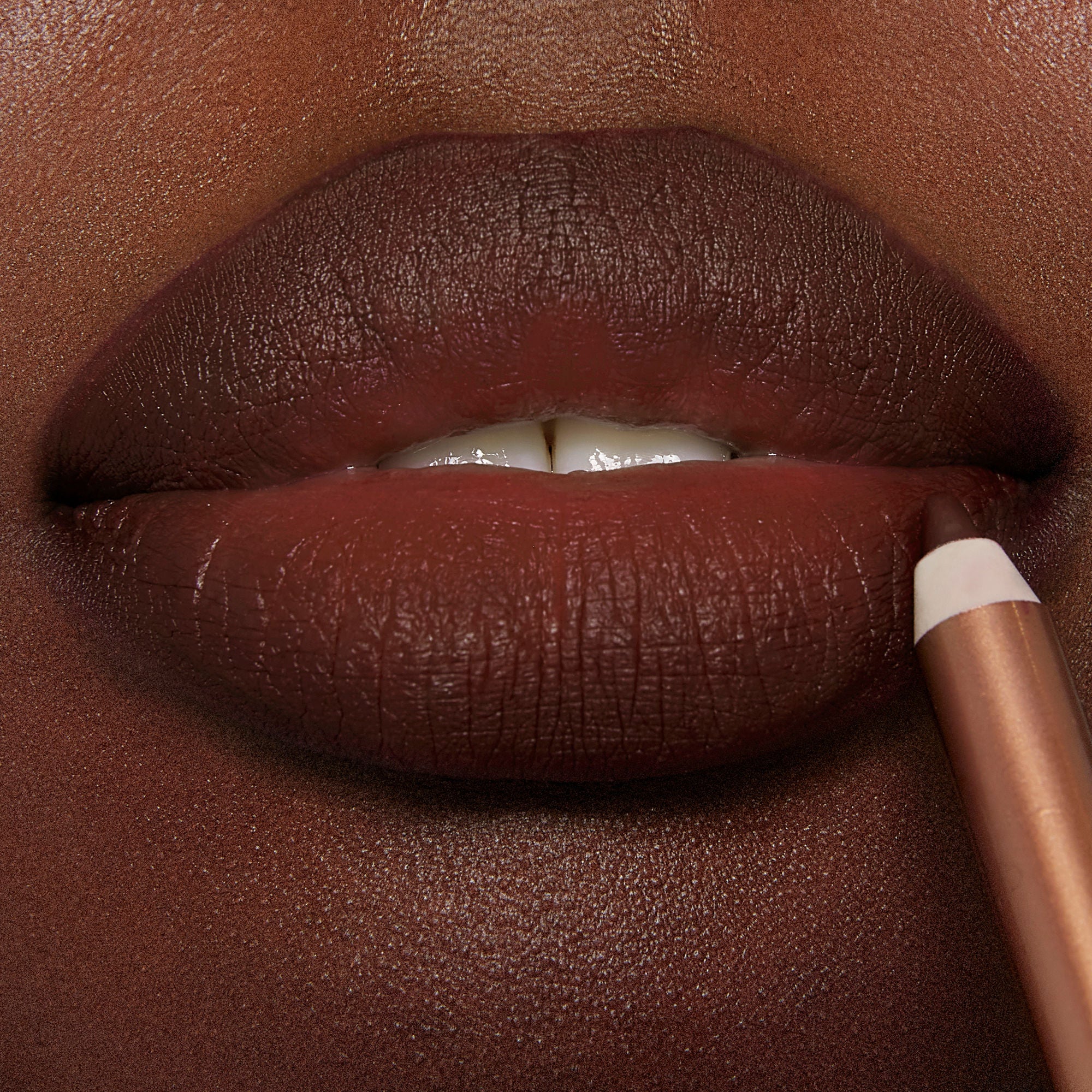Charlotte Tilbury Lip Cheat Lip Liner - Long-Lasting, Smudge-Proof Lip Pencil for Precise Definition & Fuller Lips | Perfect for Everyday Wear, Date Night & Special Occasions