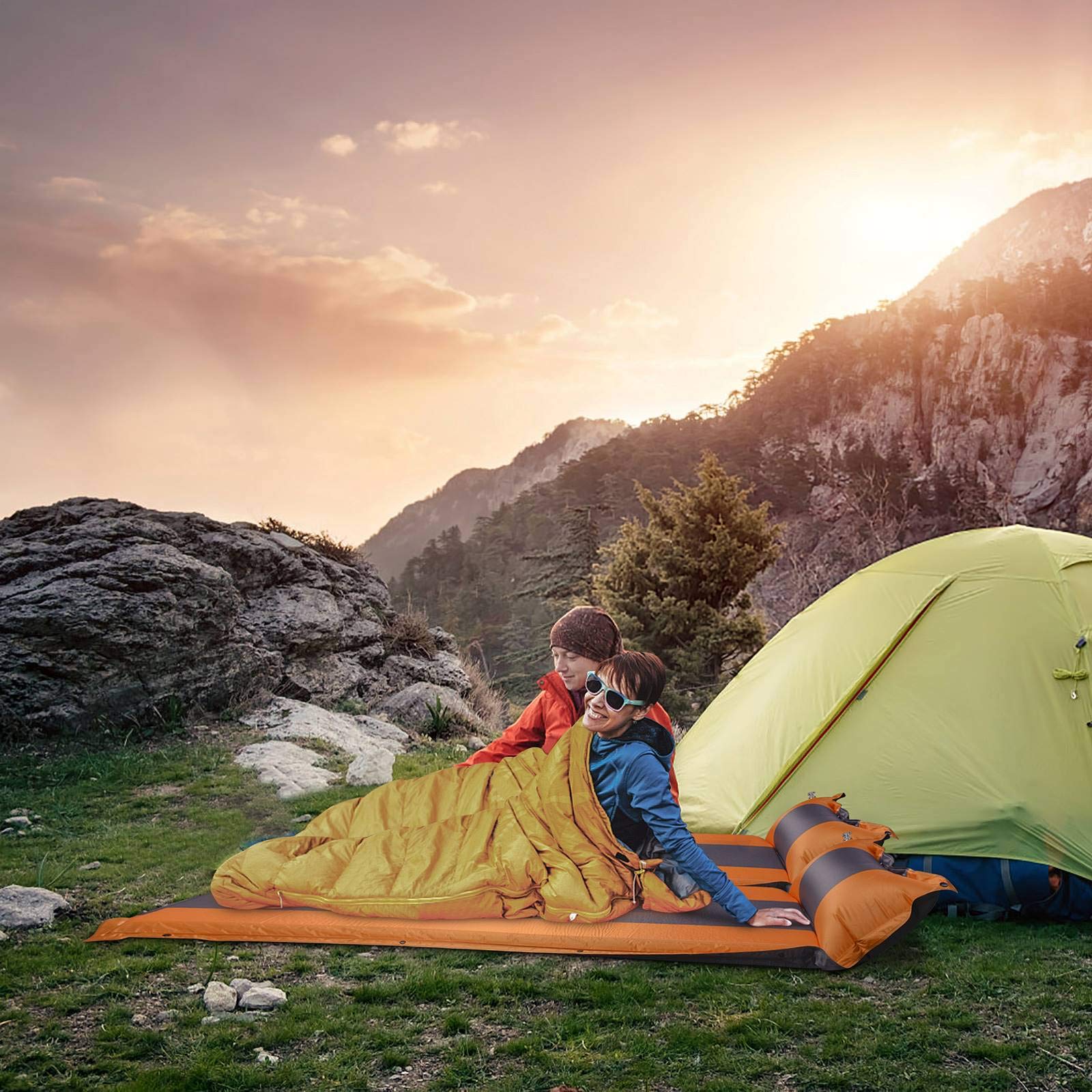 Ultra-Warm & Comfortable Self-Inflating Camping Sleeping Pad - Lightweight Portable Mat for Hiking, Backpacking & Outdoor Adventures - Perfect for Camping, Picnics & Beach Trips