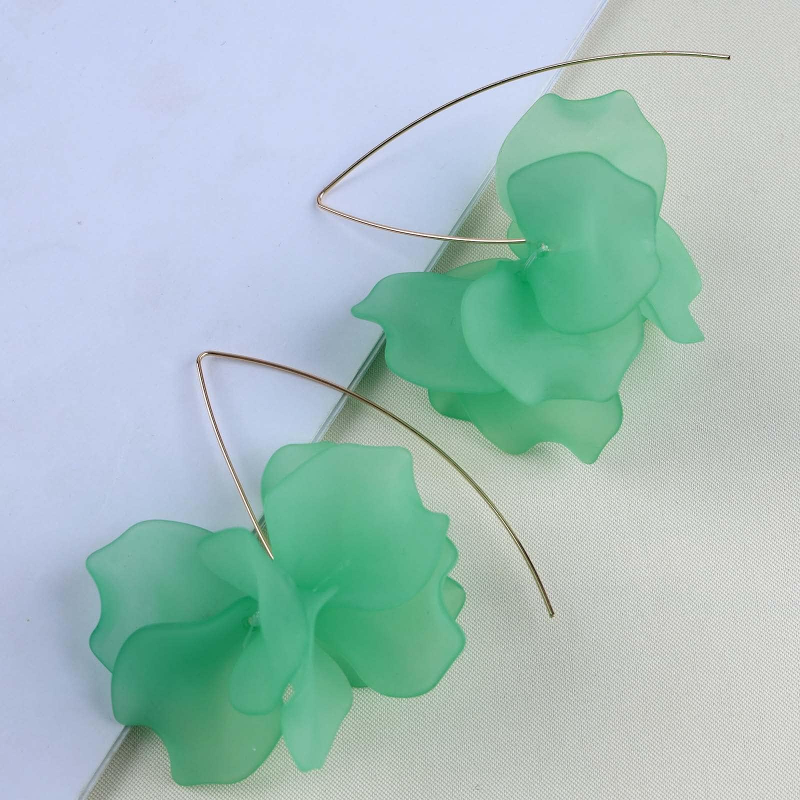Boho Green Flower Earrings for Women - Gold Acrylic Rose Drop Dangle Earrings with Resin Floral Design, Long Hook Jewelry for Girls | Perfect for Weddings, Parties & Boho Fashion