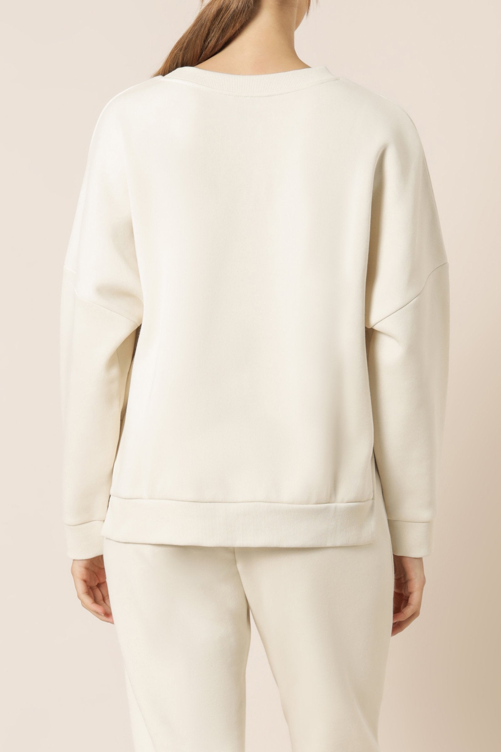 Carter Classic Oversized Sweatshirt - Soft Cotton Pullover for Women & Men | Cozy Loungewear, Casual Streetwear & Athleisure Wear