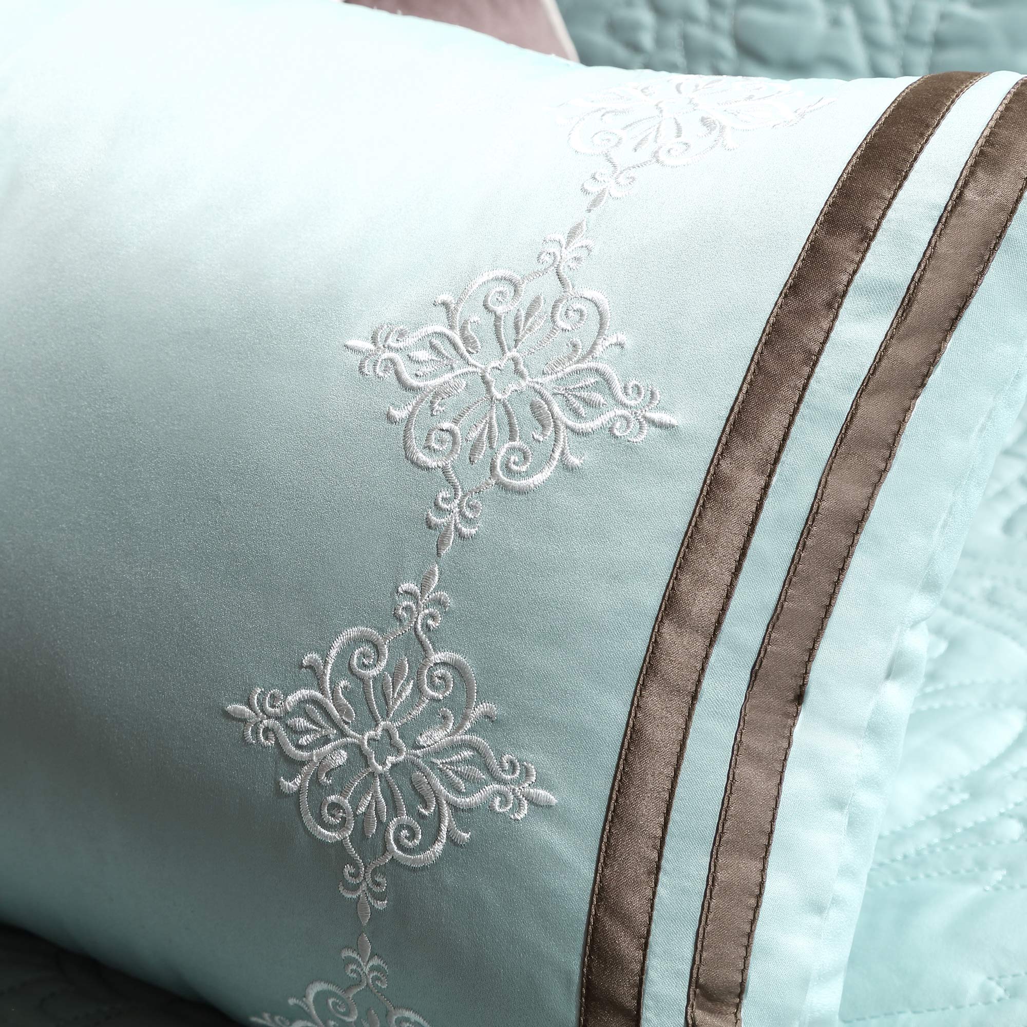 Madison Park Cozy Comforter Set - King Size 104x92 Inch - All Season Soft Bedding with Matching Bed Skirt & Decorative Pillows - Modern Blue 9-Piece Bedding Set for Master Bedroom, Guest Room & Cozy Home Decor