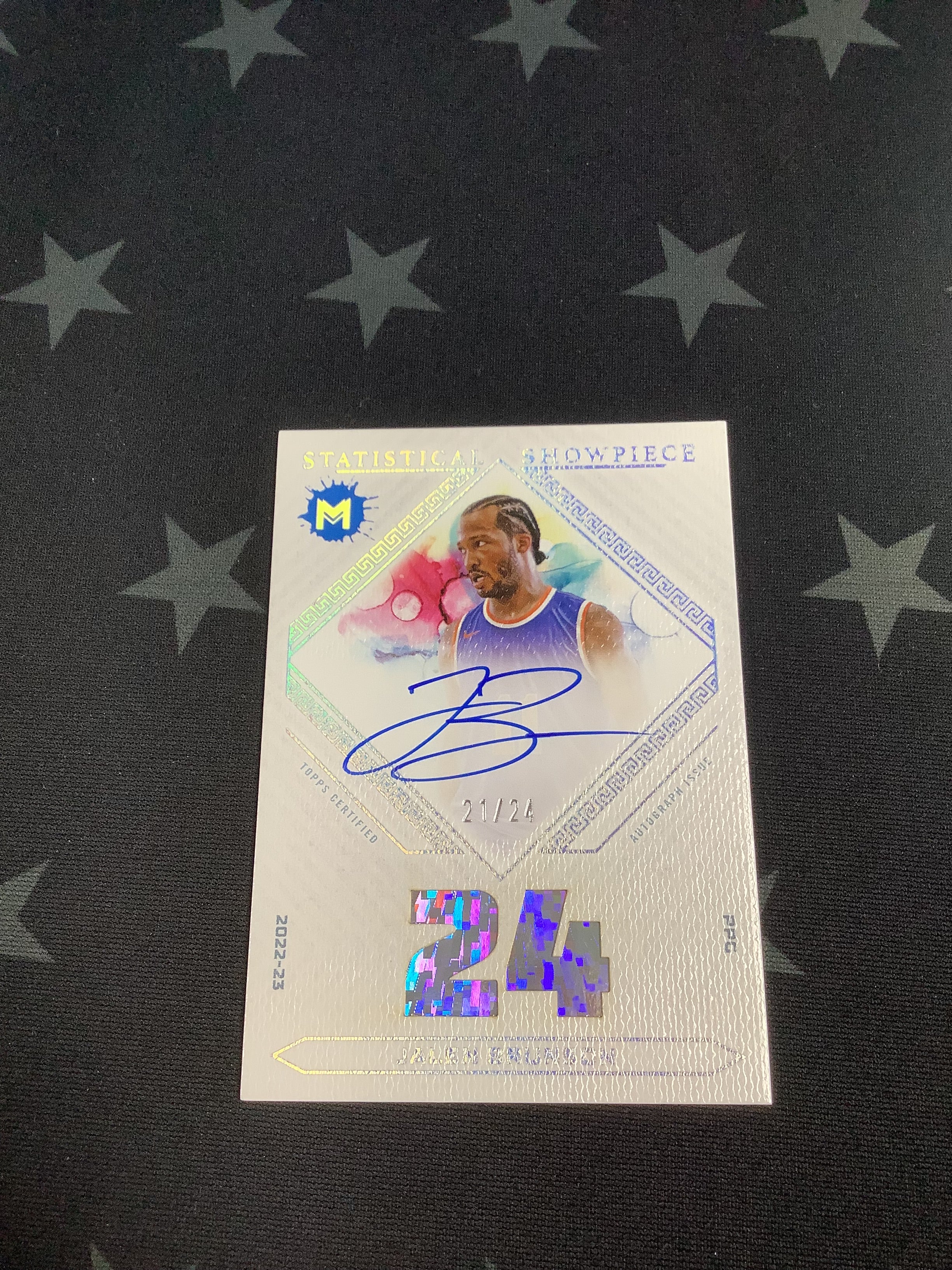2024 Topps Motiff Basketball Jalen Brunson Statistical Showpiece On-Card Auto /24 - Limited Edition Collectible for NBA Fans & Sports Memorabilia Enthusiasts - Perfect for Display, Investment, and Gifting