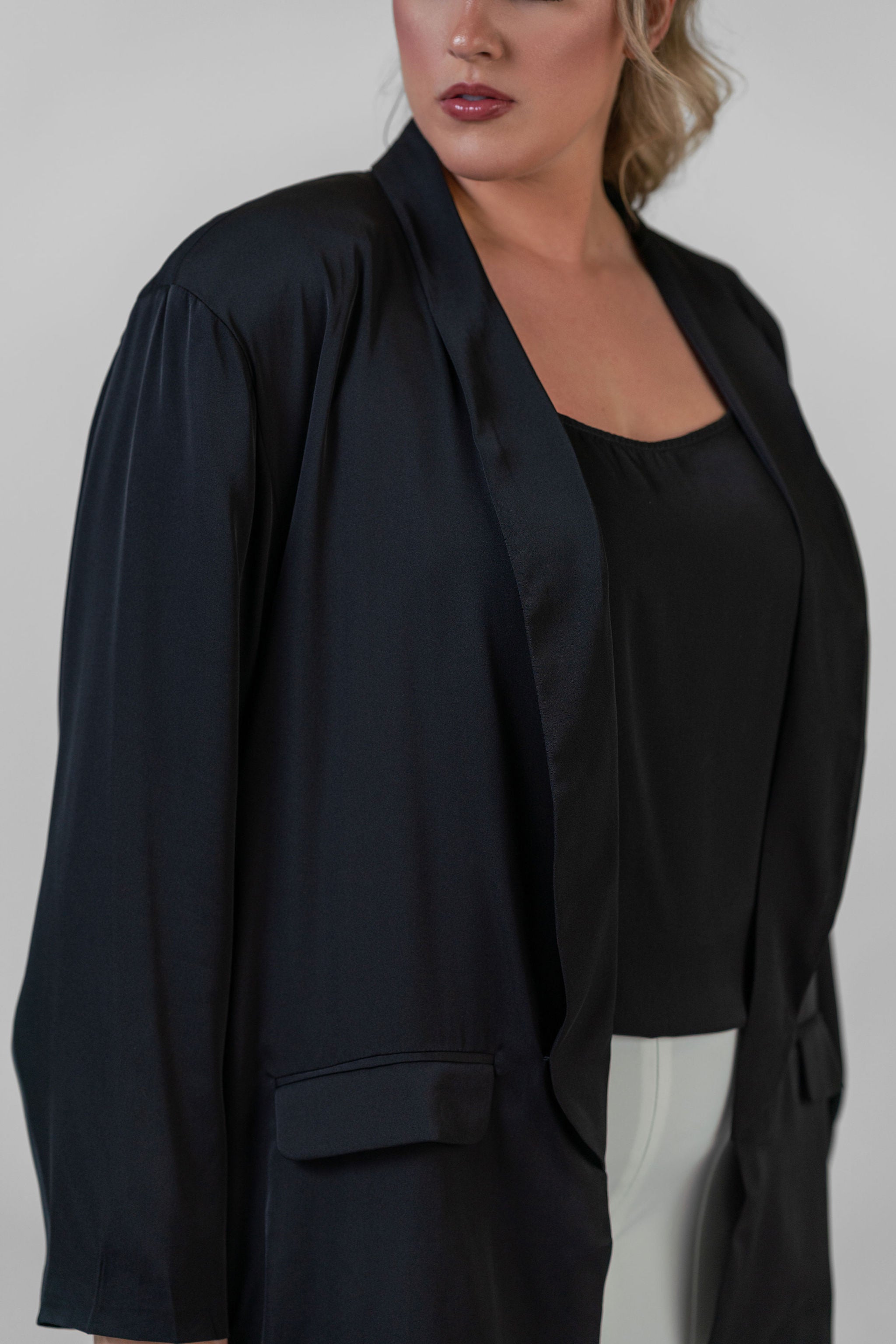 La Blazer Women's Fashion Blazer - Elegant & Stylish Jacket for Office, Business, and Casual Wear | Perfect for Work, Parties, and Everyday Outfits