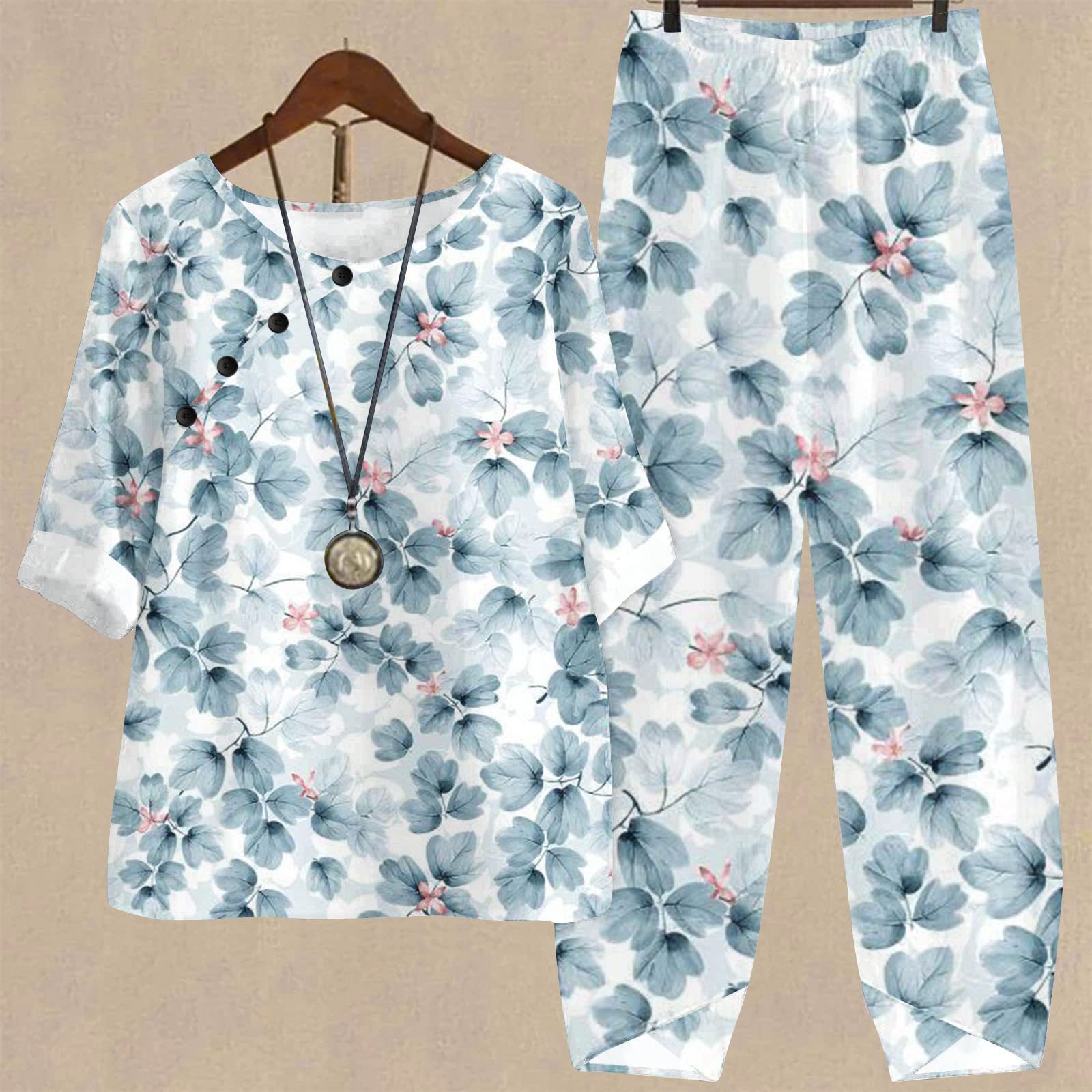 Women's Matching 2-Piece Sweatsuit Set - Comfy Lounge Wear & Vacation Outfits - Plus Size Short Sets & Couple Pajamas - Perfect for Relaxing at Home, Traveling, or Casual Outings