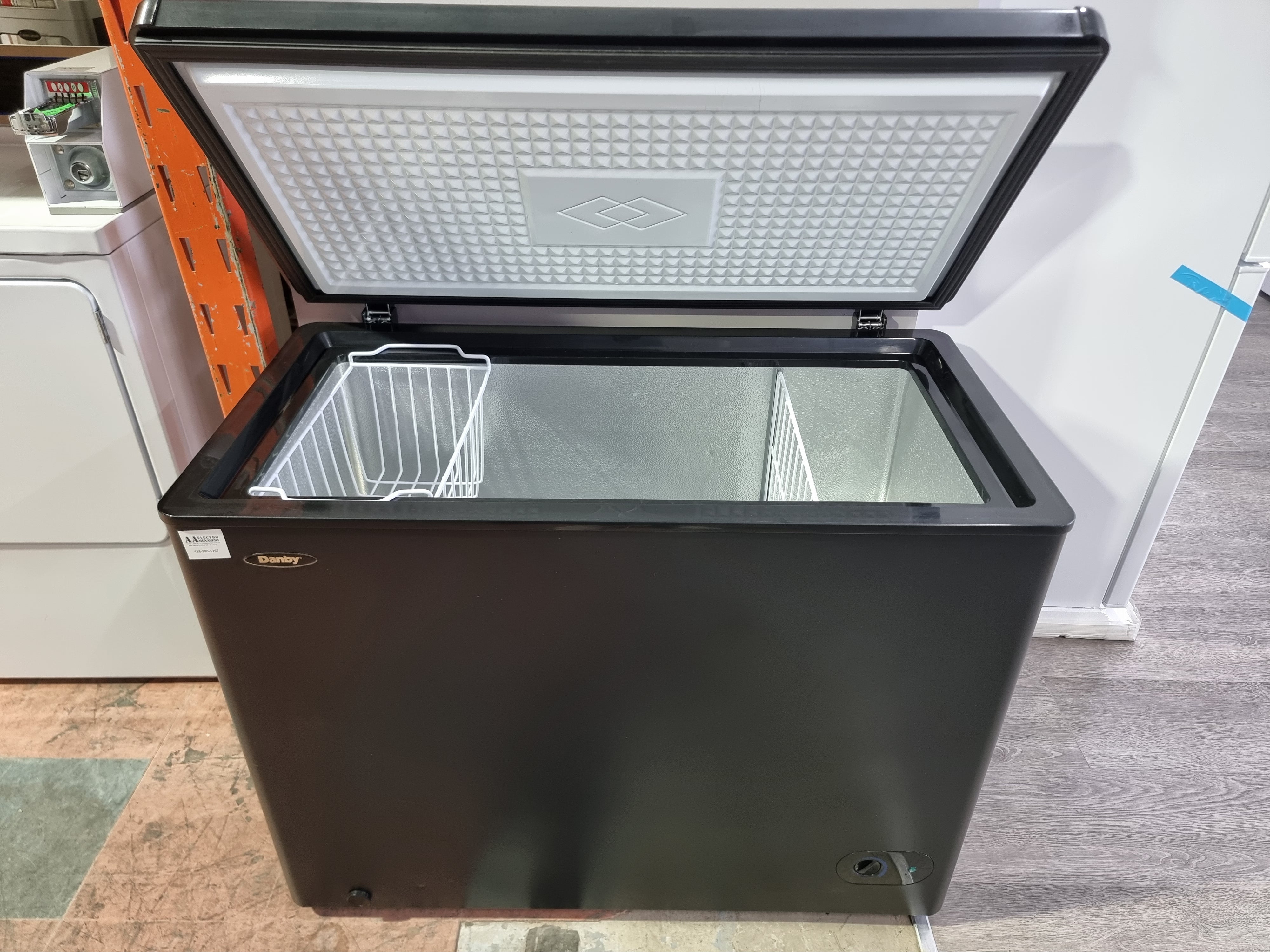 7 cu ft Black Chest Freezer | DCF070A1BDB Danby - Energy Efficient Upright Deep Freezer for Home, Garage & Restaurant Use