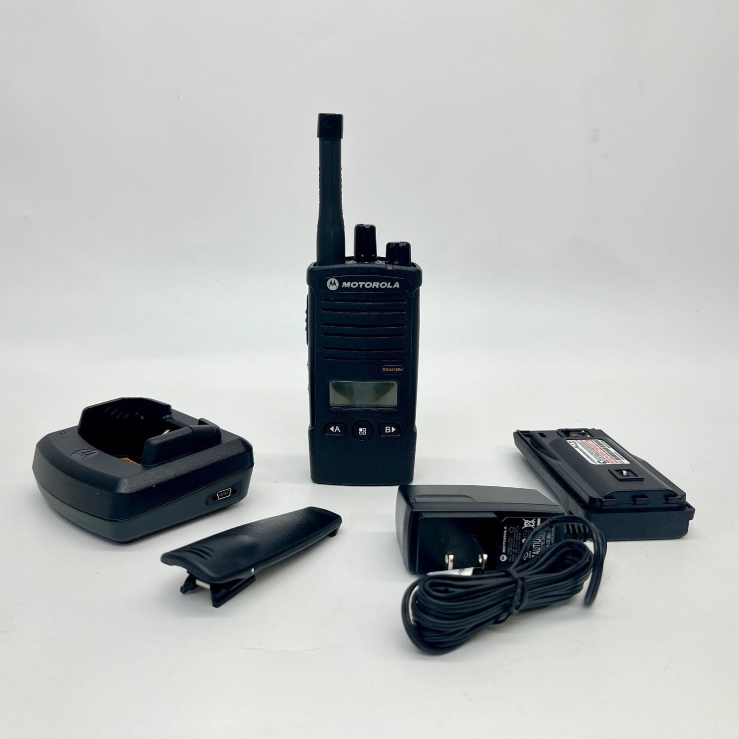 Motorola RDU4160d UHF Two-Way Portable Radio - Long Range Communication for Construction, Security & Outdoor Adventures
