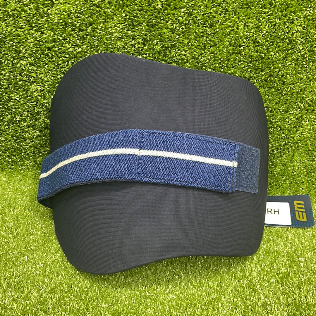 EM GT Flex Pro Adult Cricket Chest Guard - Lightweight Protective Gear for Cricket Players - Perfect for Practice & Matches