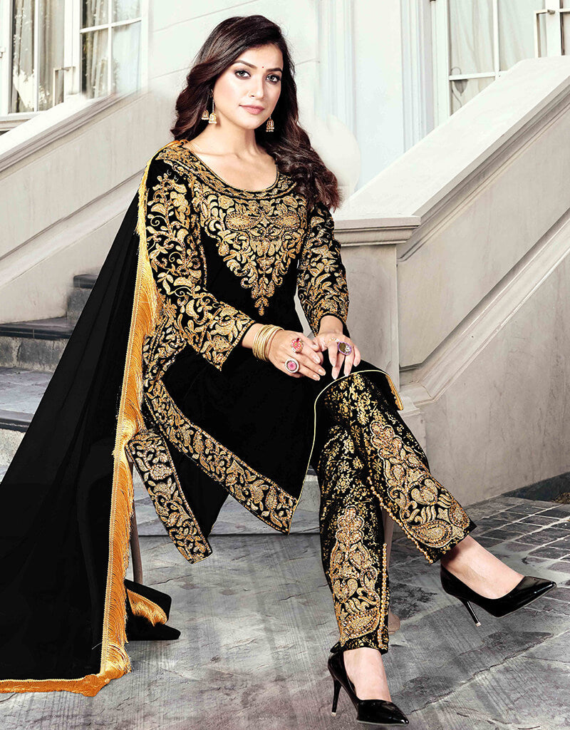 Black Heavy 9000 Velvet Pant Suit for Women - Elegant Velvet Blazer and Pants Set - Perfect for Weddings, Parties & Formal Events