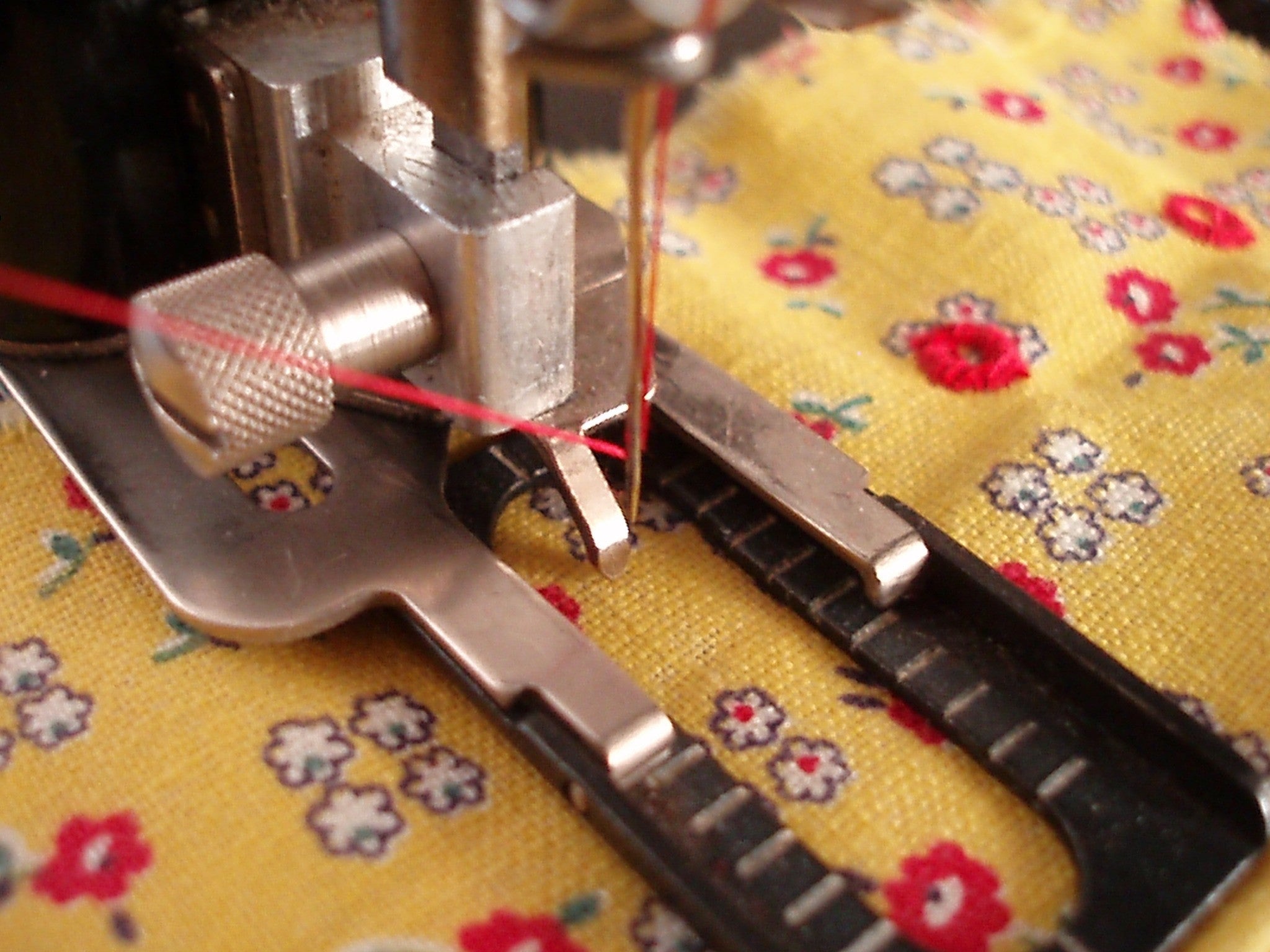 Vintage Original Eyelet Cam for Singer Buttonholer - Perfect for Sewing Machines & Vintage Clothing Repair