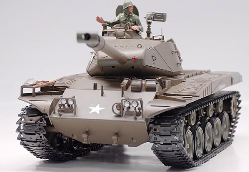 U.S. M41A3 Walker Bulldog Airsoft RC Battle Tank with Realistic Smoke & Sound Effects - Perfect for Military Simulation, Outdoor Battles & RC Tank Enthusiasts