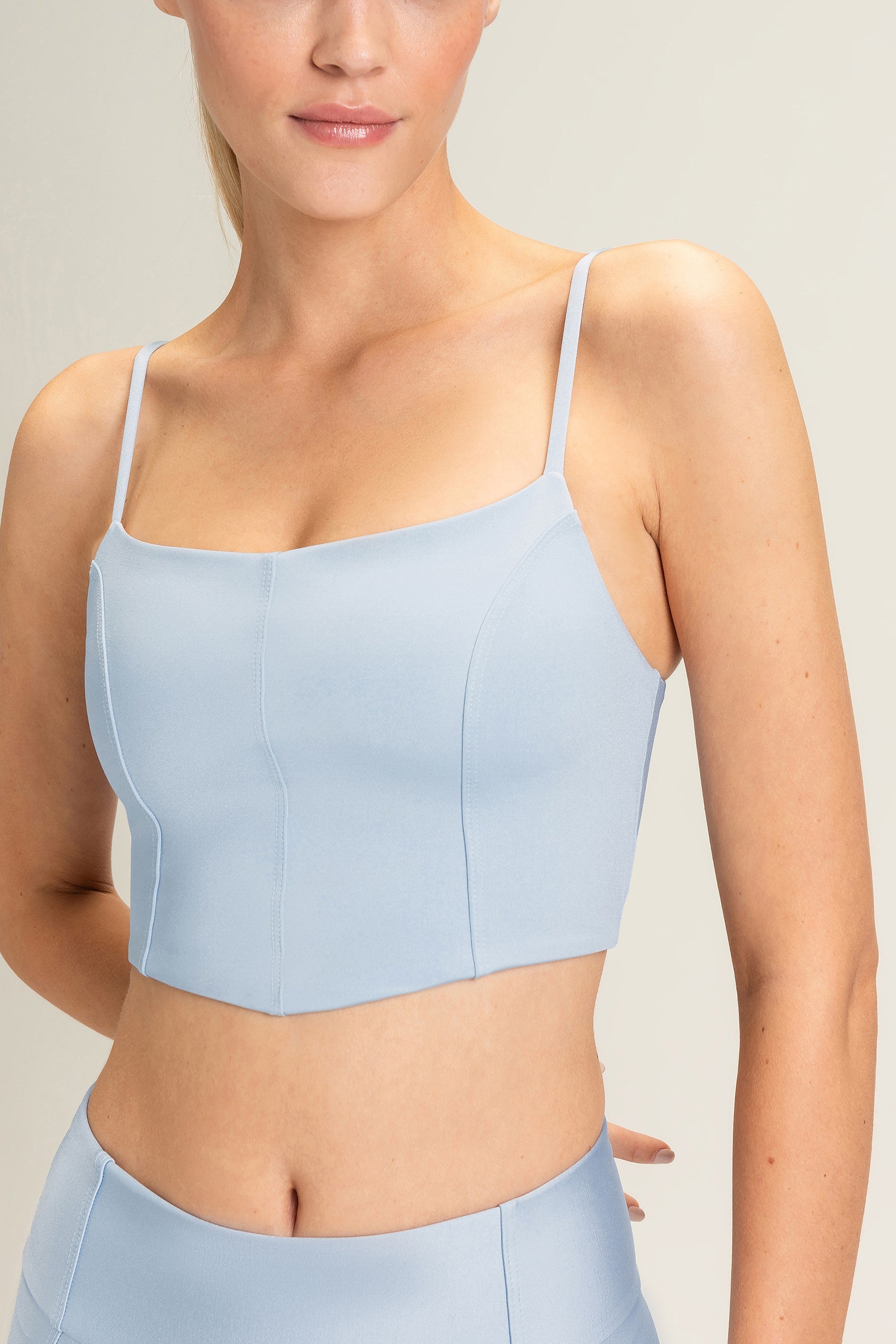 High-Quality Neoprene Sports Bra for Women - Comfortable & Supportive Workout Top for Yoga, Running & Gym - Moisture-Wicking & Breathable Activewear