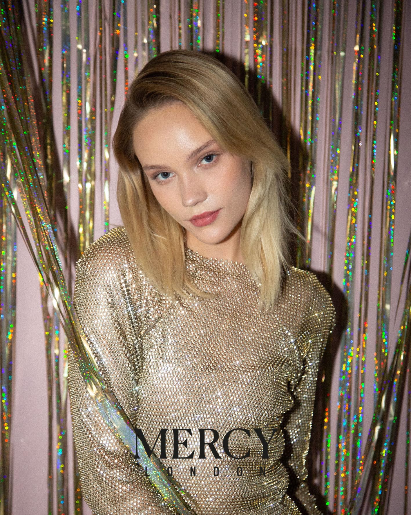 MERCY LONDON Holographic Champagne Gold Fringe Curtains - Shiny Party Decorations, Home Decoration & Photo Backdrop for Weddings, Baby Showers, Birthday Parties & Events (Tinsel Hologram Curtain)