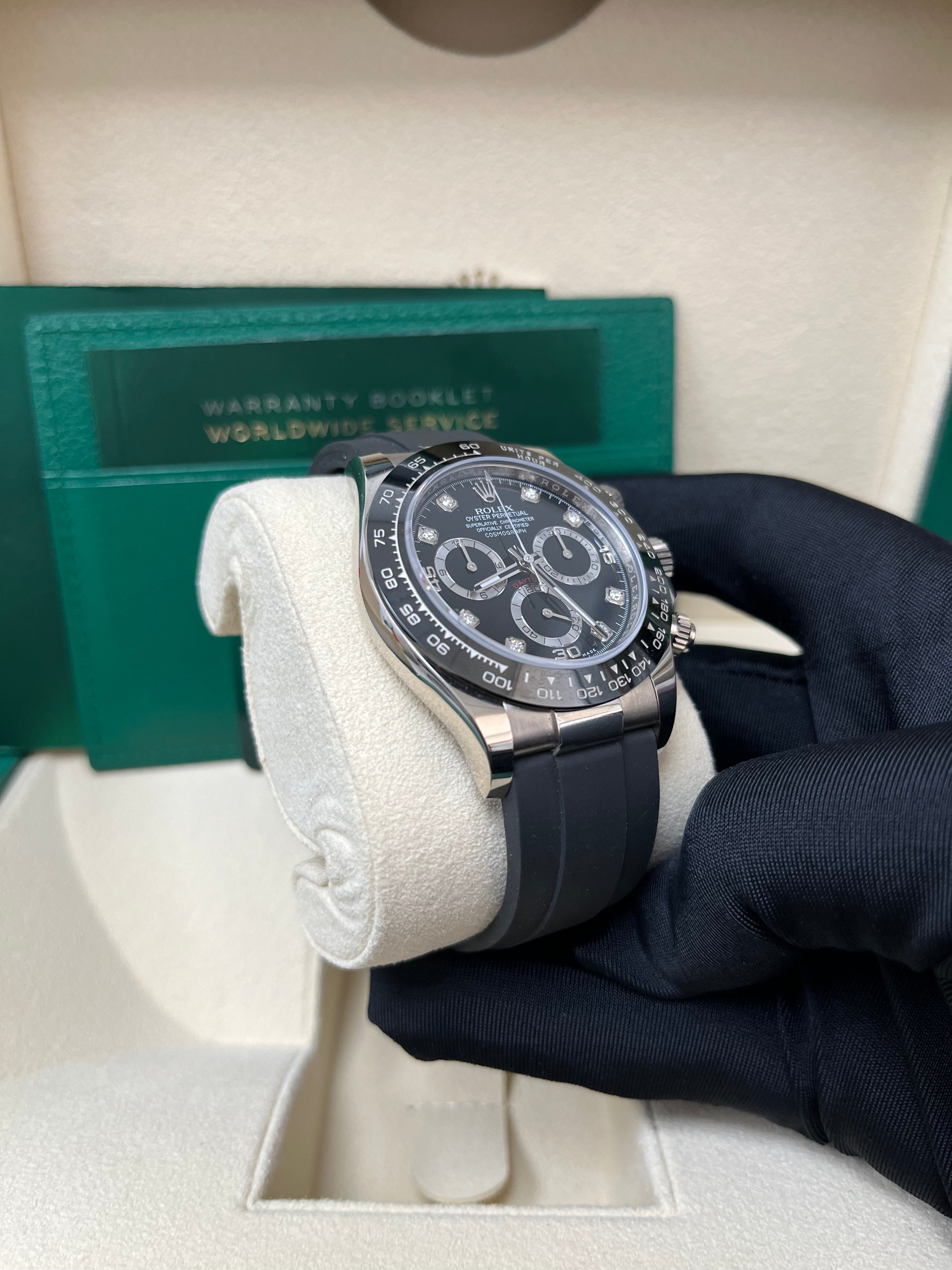 Rolex Daytona Cosmograph 116519LN - 40mm White Gold Watch with Black Diamond Dial & Oysterflex Band | Luxury Chronograph for Men | Perfect for Business, Gala Events & Collectors