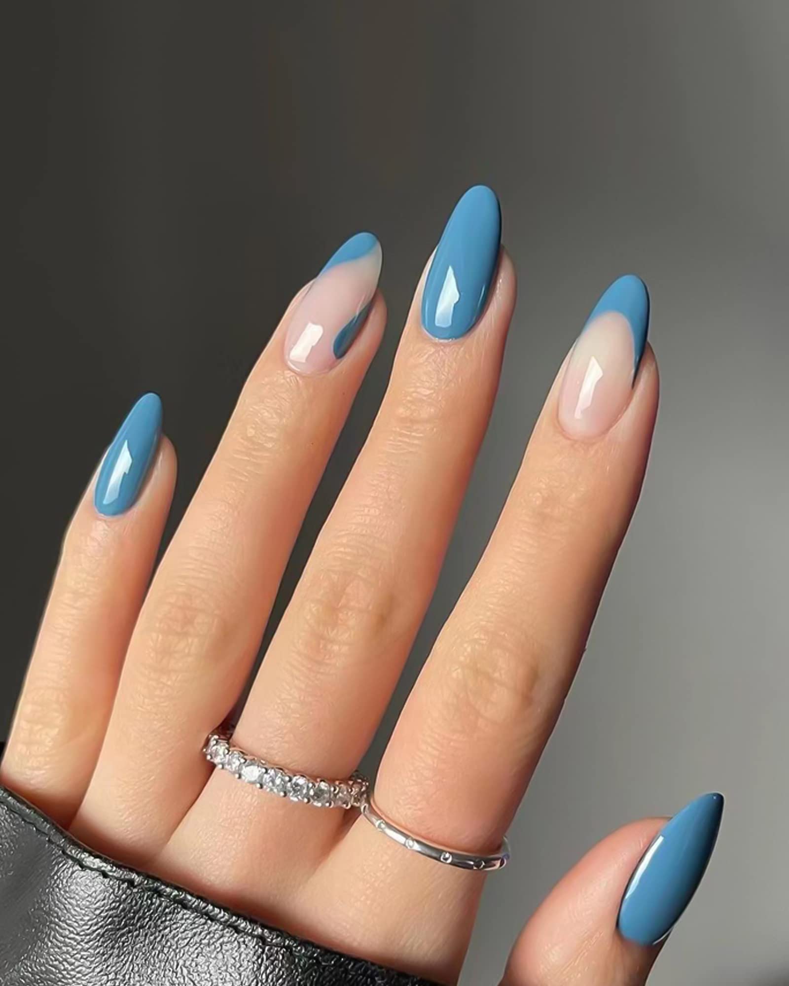 JUSTOTRY 24 Pcs Short Press on Nails - Glossy Almond Fake Nails with Elegant French Steelblue Design, Full Cover Acrylic False Nails Kit with Nail Glue for Women | Perfect for Parties, Weddings, and Everyday Nail Art