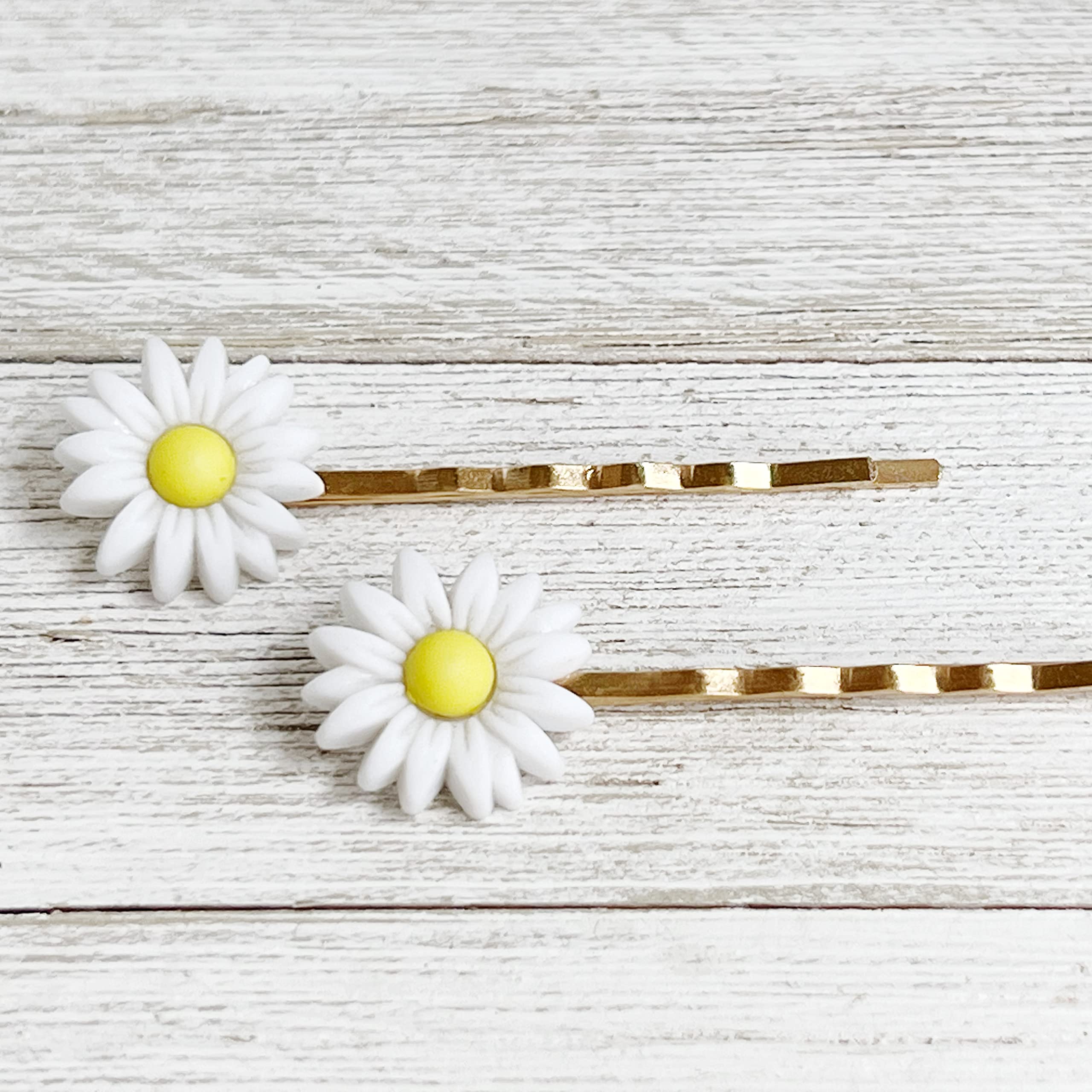 Daisy Hair Pins for Women - Floral Hair Clips, White Flower Hair Barrettes for Wedding, Boho Bobby Pins, Girls Hair Accessories - Perfect for Bridal, Prom, Party & Everyday Wear