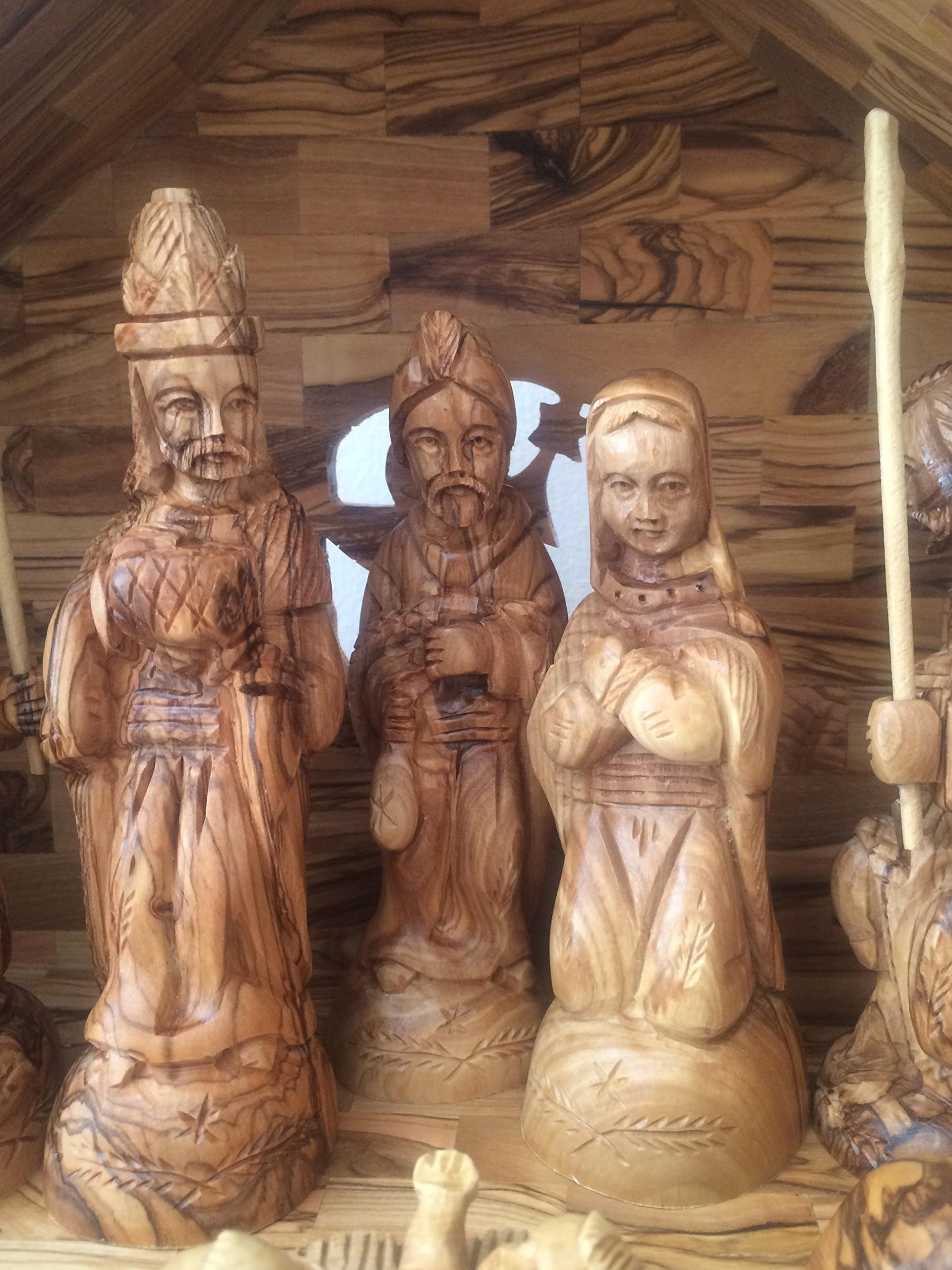 Premium Olive Wood Nativity Set - Handcrafted 12-Piece Christmas Decoration for Home, Church & Holiday Displays