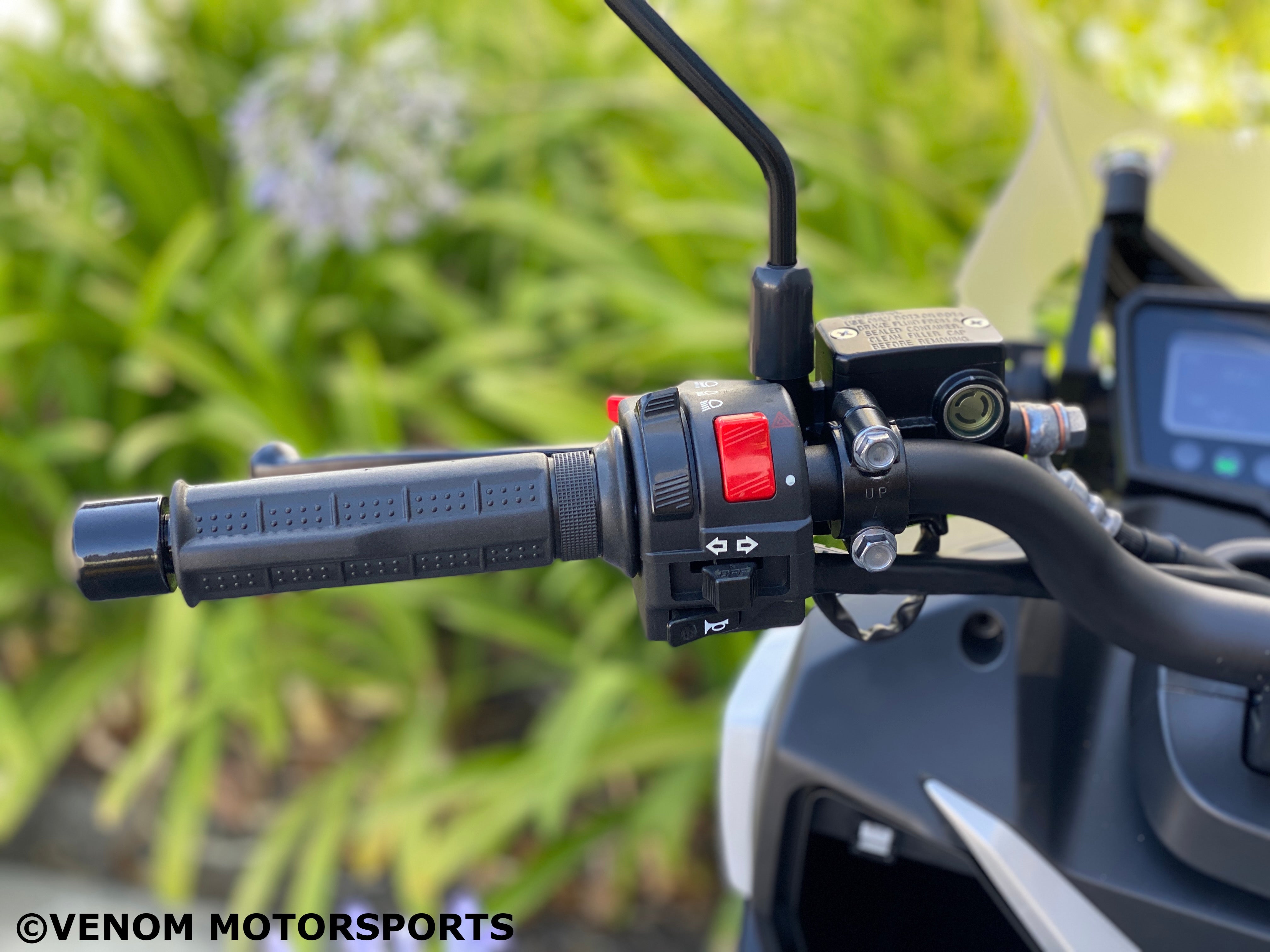 Lifan KPV 150 150cc Fuel Injected Scooter with Automatic Transmission - Perfect for Urban Commuting, Campus Travel & Weekend Adventures