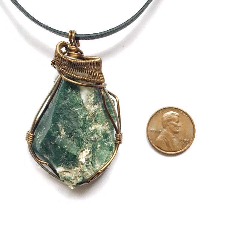 Original Raw Bloodstone Crystal Pendant Necklace - Natural Healing Stone Jewelry for Protection & Vitality | Perfect for Meditation, Energy Work & Spiritual Gifts