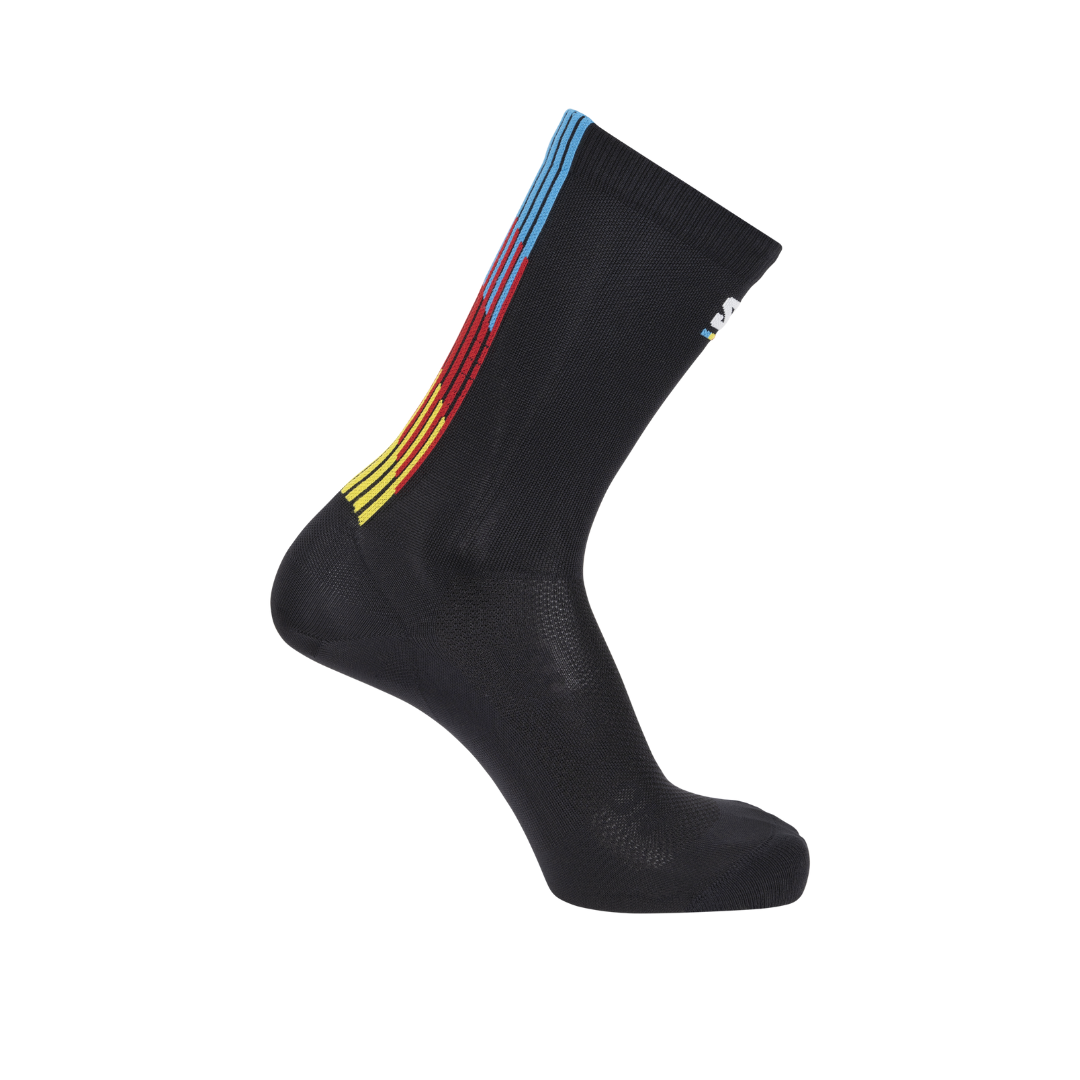 Salomon Pulse Race Flag Crew Socks - Performance Running Socks for Men & Women - Moisture Wicking & Breathable (LC2625200) - Perfect for Marathon, Trail Running & Outdoor Sports