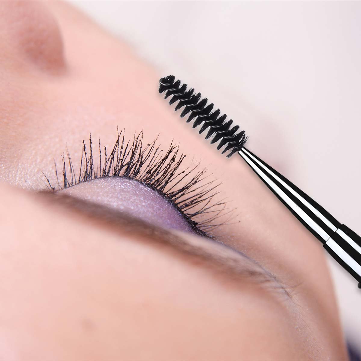 2 Pack Reusable Eyelash Brushes with Caps - Professional Mascara & Brow Spoolie Wands for Perfect Lash Application - Ideal for Makeup Artists, Salons & Home Beauty Routines