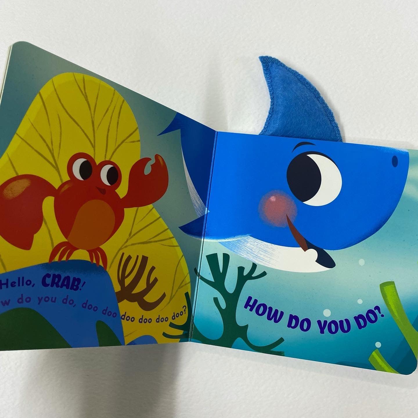 Baby Shark Book - Hello, Baby Shark | Interactive Children's Storybook for Early Learning & Bedtime Reading | Perfect Gift for Toddlers & Preschoolers