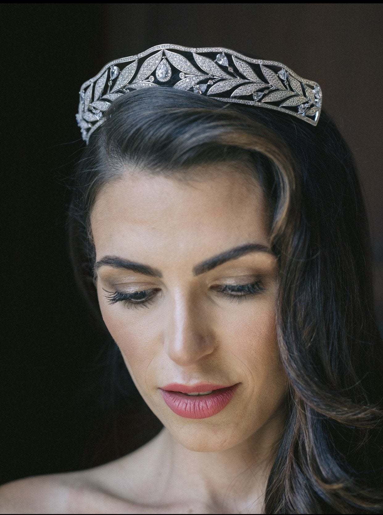LILIAN Bandeau Tiara - Elegant Rhinestone Headband for Women, Bridal Hair Accessories, Wedding Crown, Prom & Party Headpiece | Perfect for Brides, Prom Queens, and Special Occasions