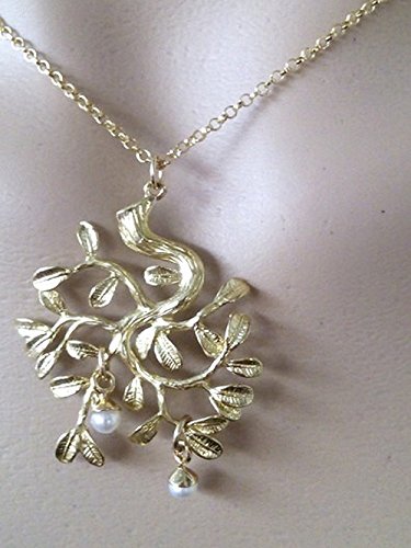 Gold Family Tree Necklace with White Freshwater Pearl Pendant - Personalized Mother's Day Gift Jewelry for Women - Elegant Gold Chain Necklace for Anniversary, Birthday & Special Occasions