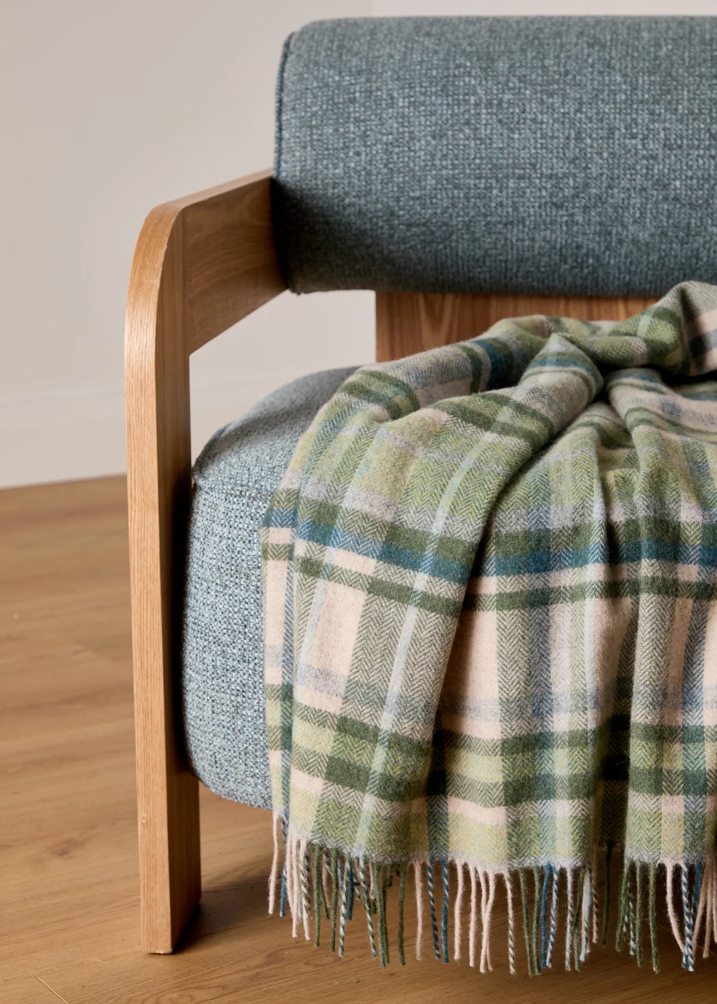 Foxford Lambswool Throw Blanket - Soft & Warm Irish Wool Throw for Sofa, Bed, and Travel - Cozy Home Decor & Perfect Gift for All Seasons