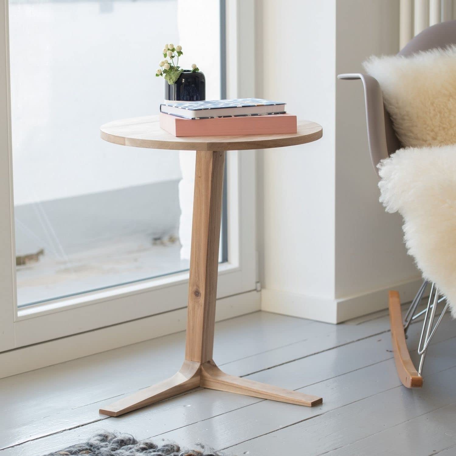 WENKO Acina Round Coffee Table - FSC Certified Acacia Wood Side Table, Bedside Table, or Decorative Shelf with Single Leg Design, 40 x 50 cm - Perfect for Living Room, Bedroom, or Office Decor