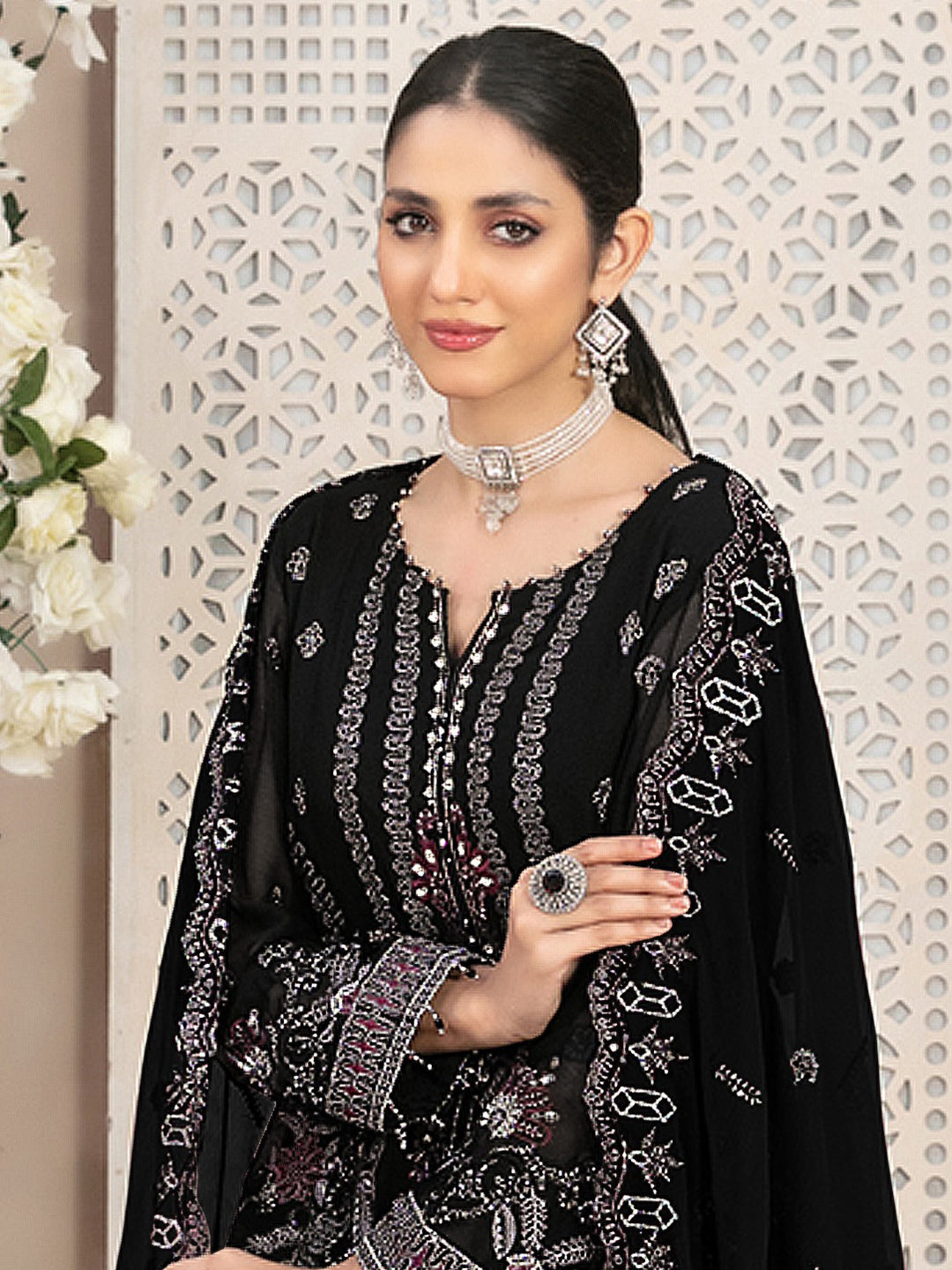 Elegant Black Designer Pant Suit with Exquisite Embroidery - Formal Office Wear & Evening Party Outfit for Women