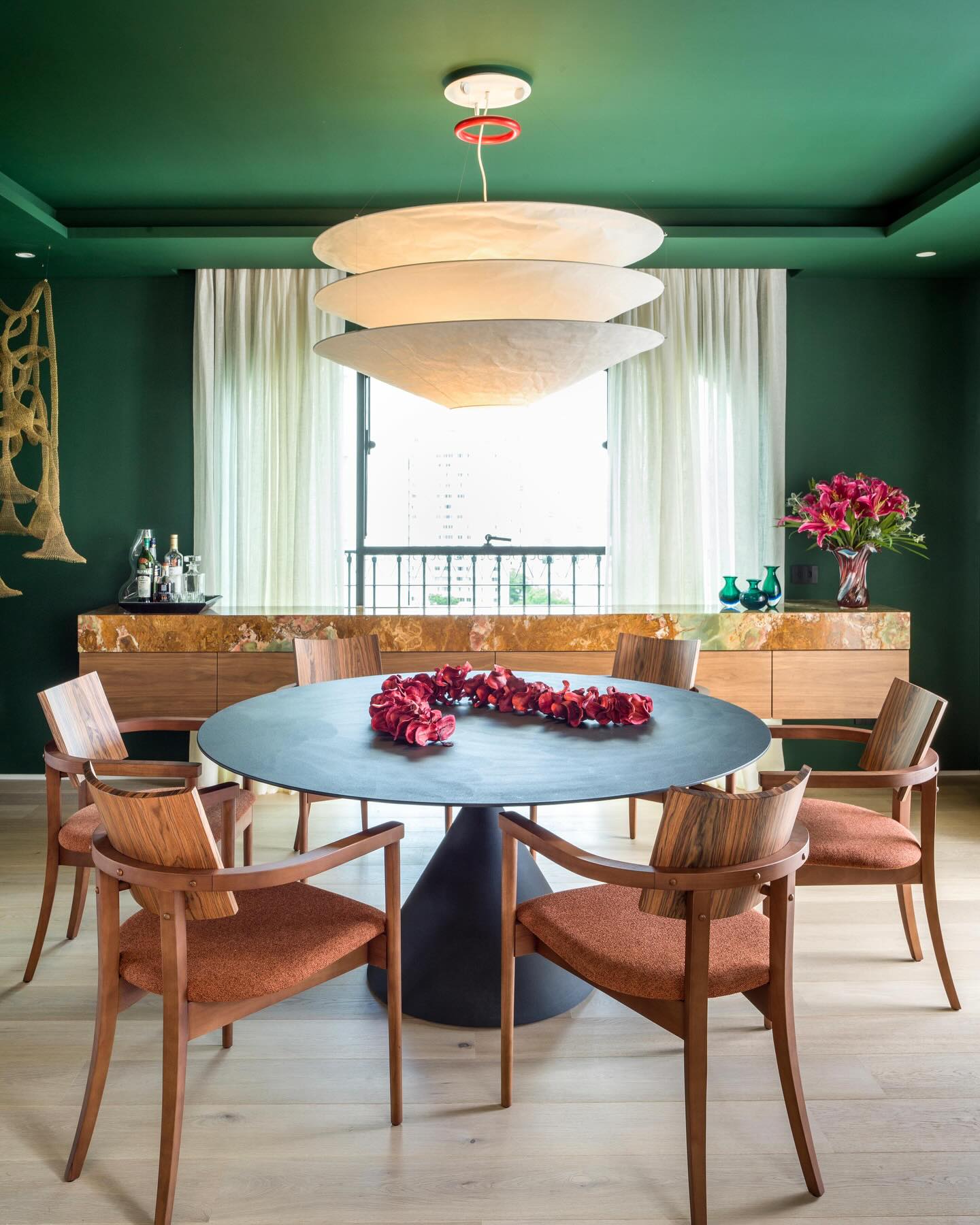 Modern Floating Pendant Lamp - Adjustable Hanging Light Fixture for Living Room, Bedroom, Dining Room - Perfect for Home Decor, Indoor Lighting, and Creating Ambient Atmosphere