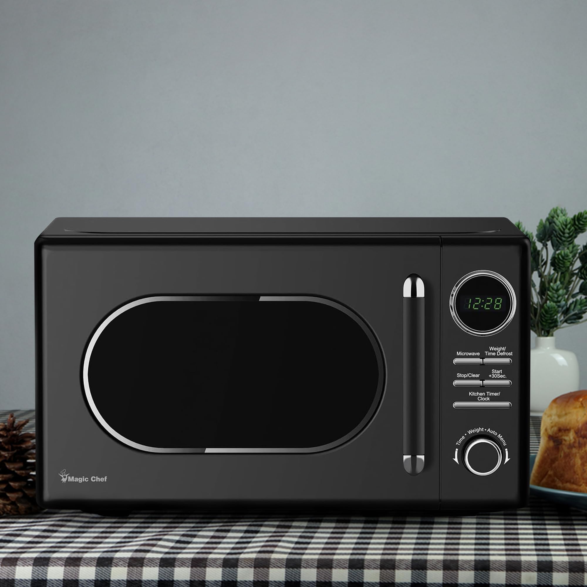 Magic Chef Countertop Microwave Oven - 0.7 Cu Ft Compact Retro Microwave with Classic Design in Black - Perfect for Small Kitchens, Dorms & Office Spaces