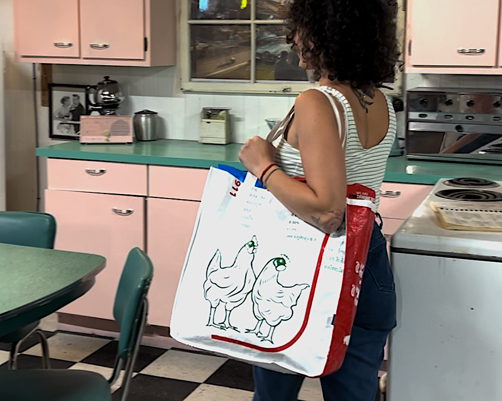 Stylish and Durable Canvas Tote Bag for Women - Lightweight Eco-Friendly Shopping Bag - Perfect for Groceries, Beach, Work & Travel