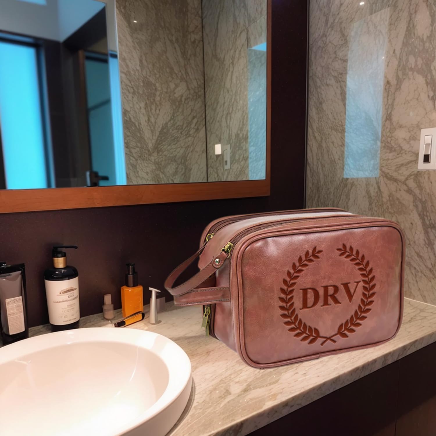 **Handcrafted Personalized Leather Toiletry Bag for Men - Custom Dopp Kit for Travel, Grooming & Gifts - Ideal for Father, Husband, Boyfriend & Groomsmen**    *(Perfect for Travel, Weddings, Business Trips & Daily Grooming Essentials - Durable & Stylish Cosmetic & Shaving Bag)*