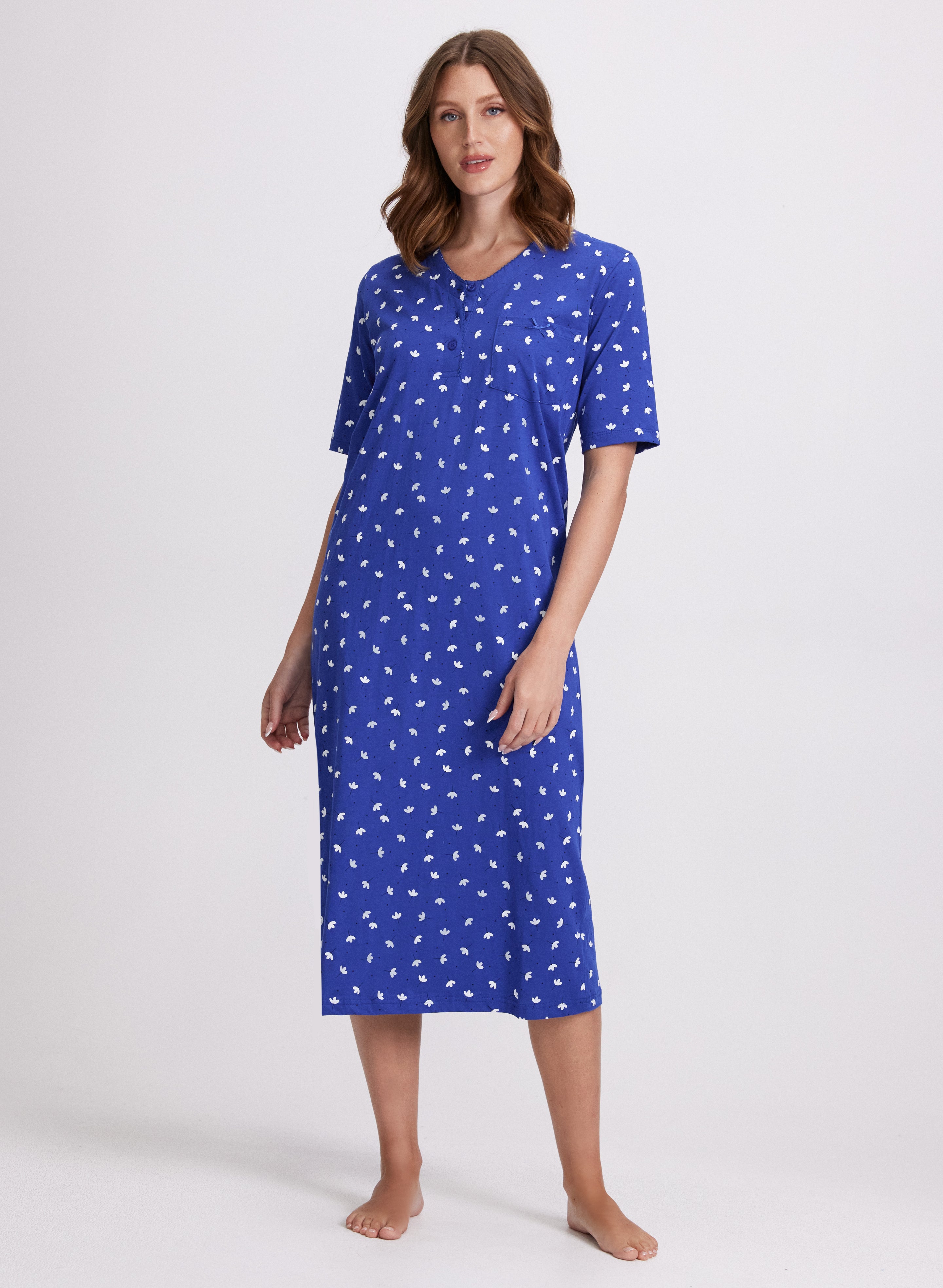 Floral Nightgown for Women - Soft Comfortable Sleepwear with Vintage Floral Print - Perfect for Relaxing at Home or Romantic Evenings