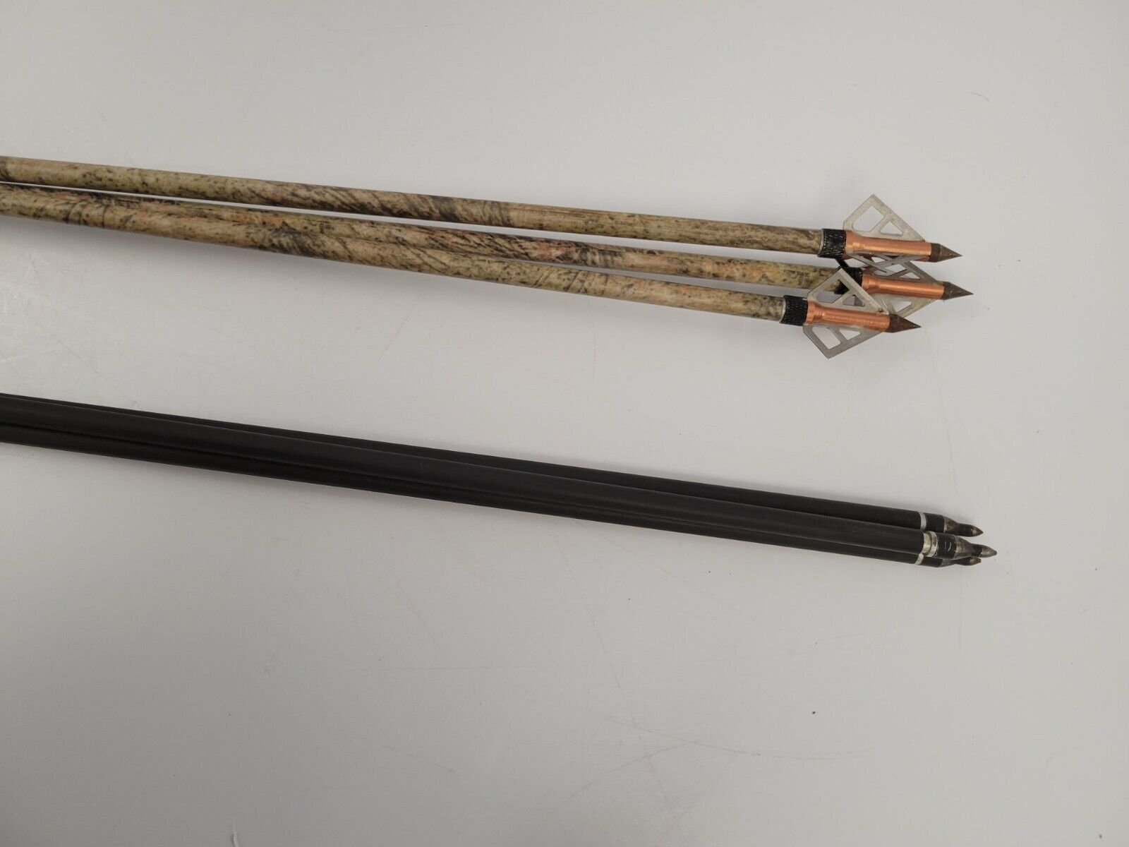 Carbon Express Bow Arrows - Precision Hunting Arrows for Target Practice & Outdoor Adventures