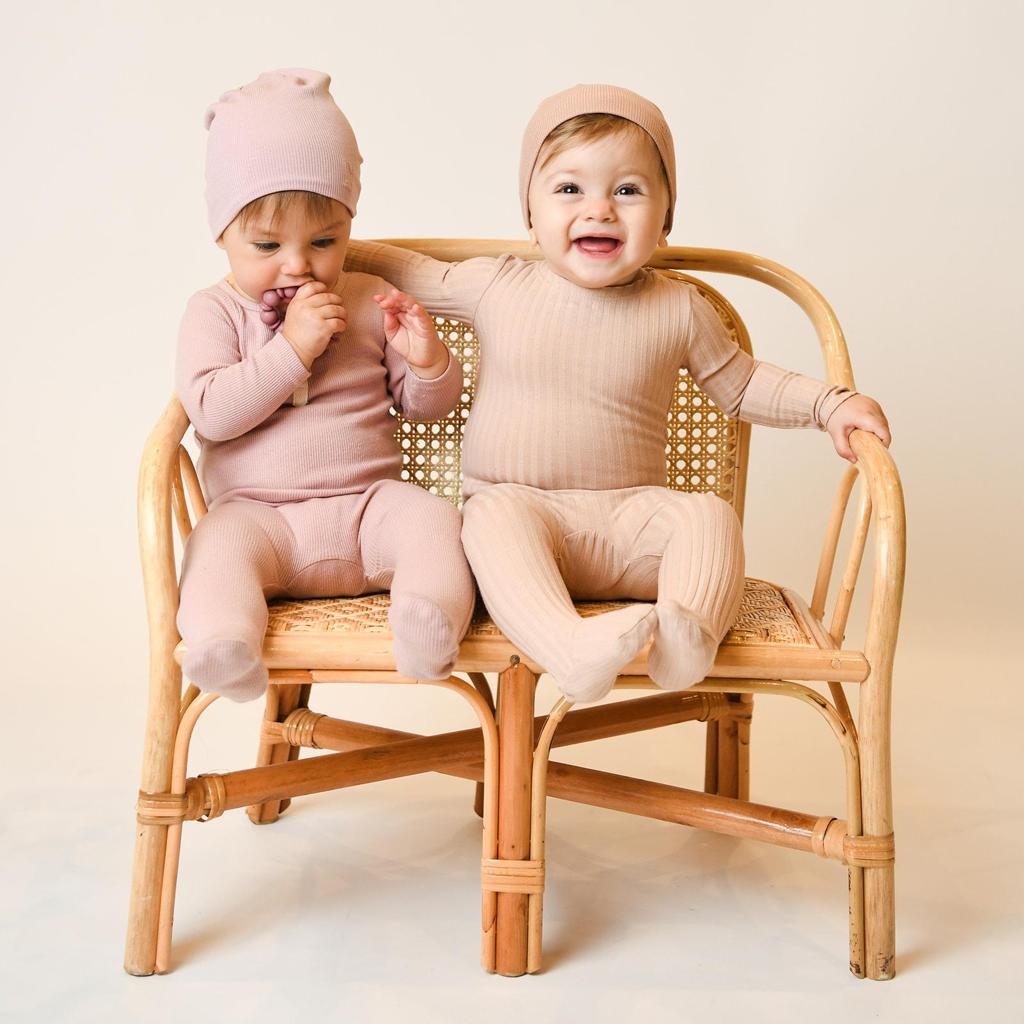 Soft Dusty Pink Baby Beanie - Ultra Cozy & Breathable Infant Hat for Newborns & Toddlers - Perfect for Winter, Outdoor Activities & Photo Shoots